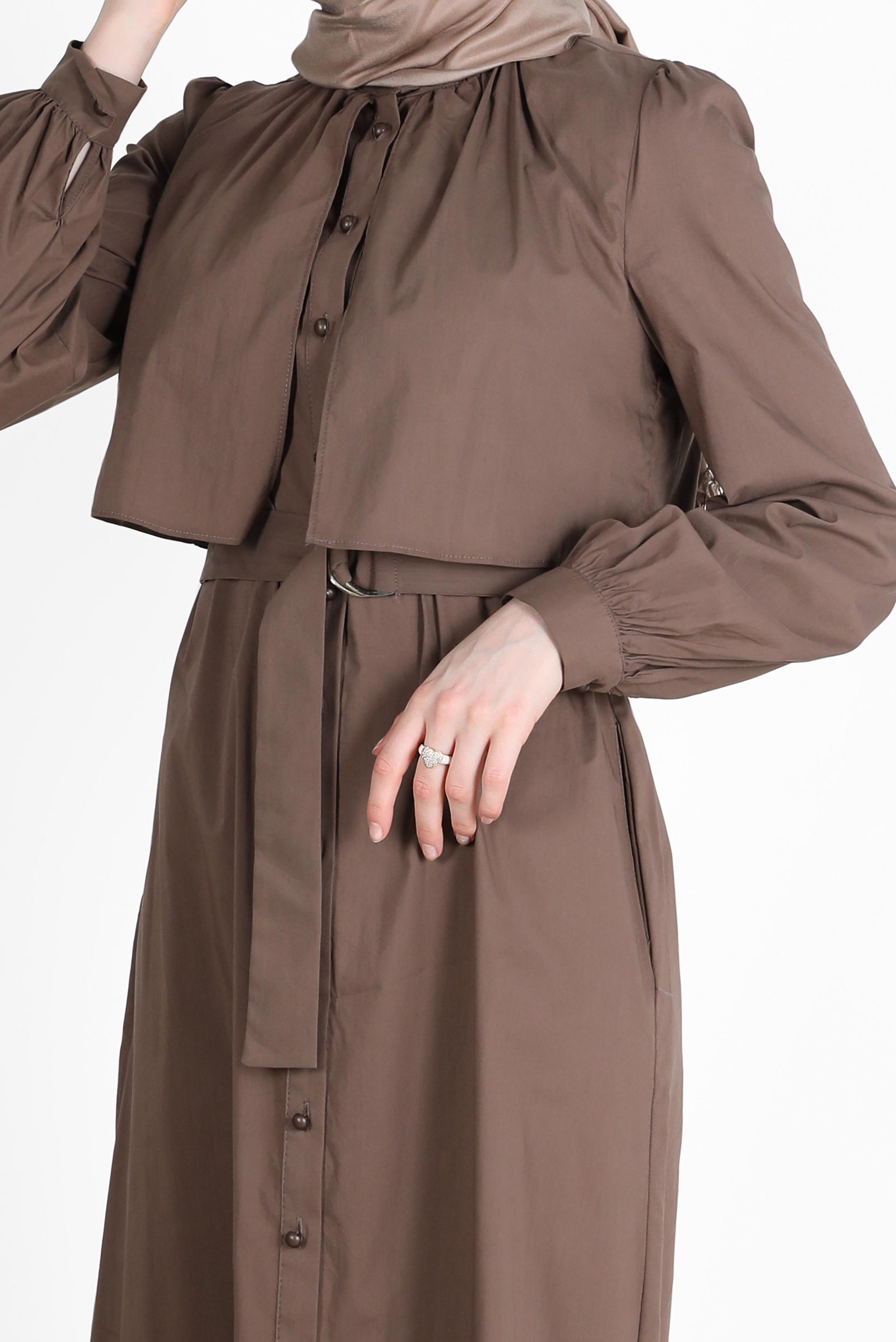 Tesettür giyim VİZON BOYDAN DÜĞMELİ KEMERLİ ELBİSE 42634 