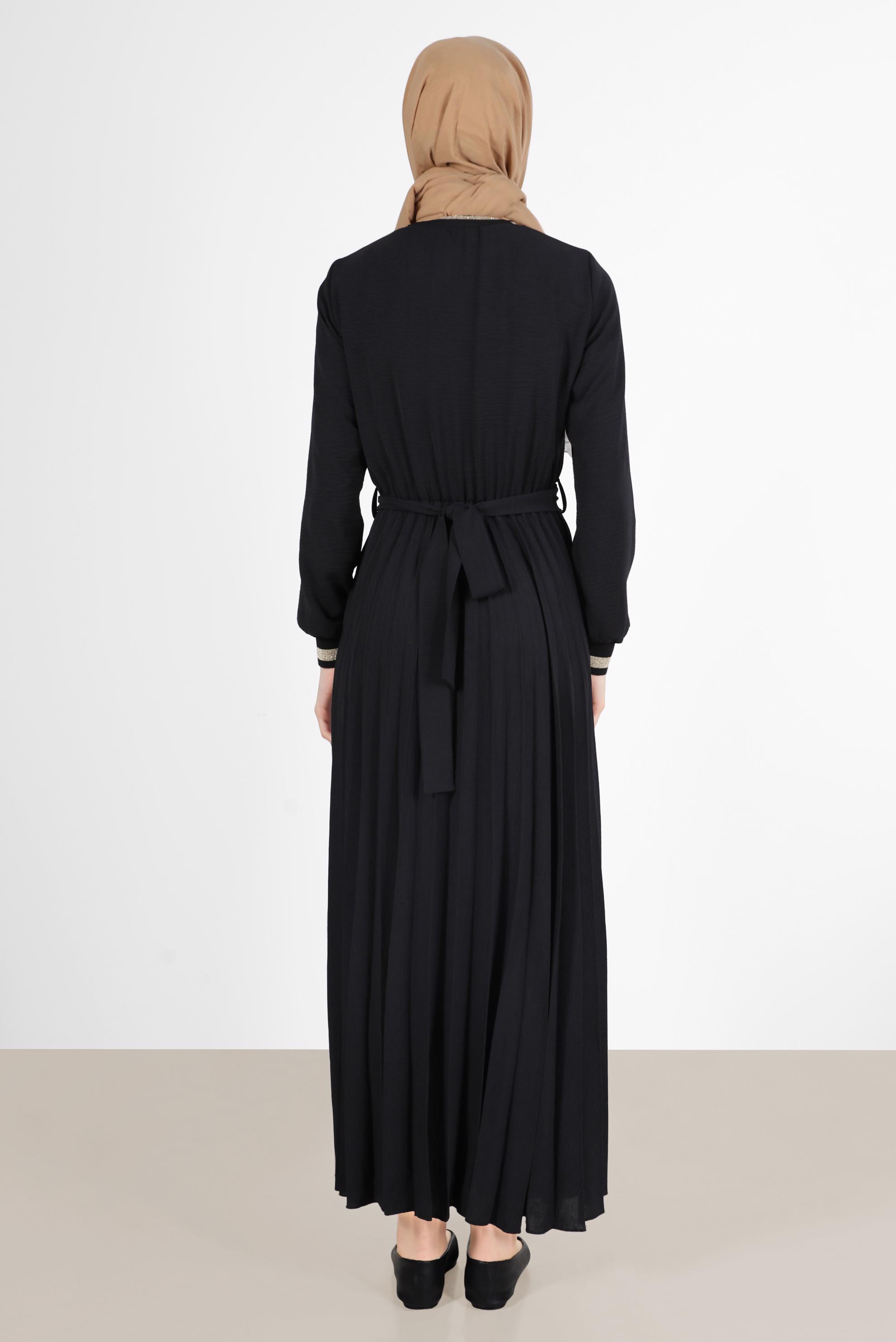 Tesettür giyim SİYAH ETEĞİ PİLELİ KUŞAKLI ELBİSE 42647 