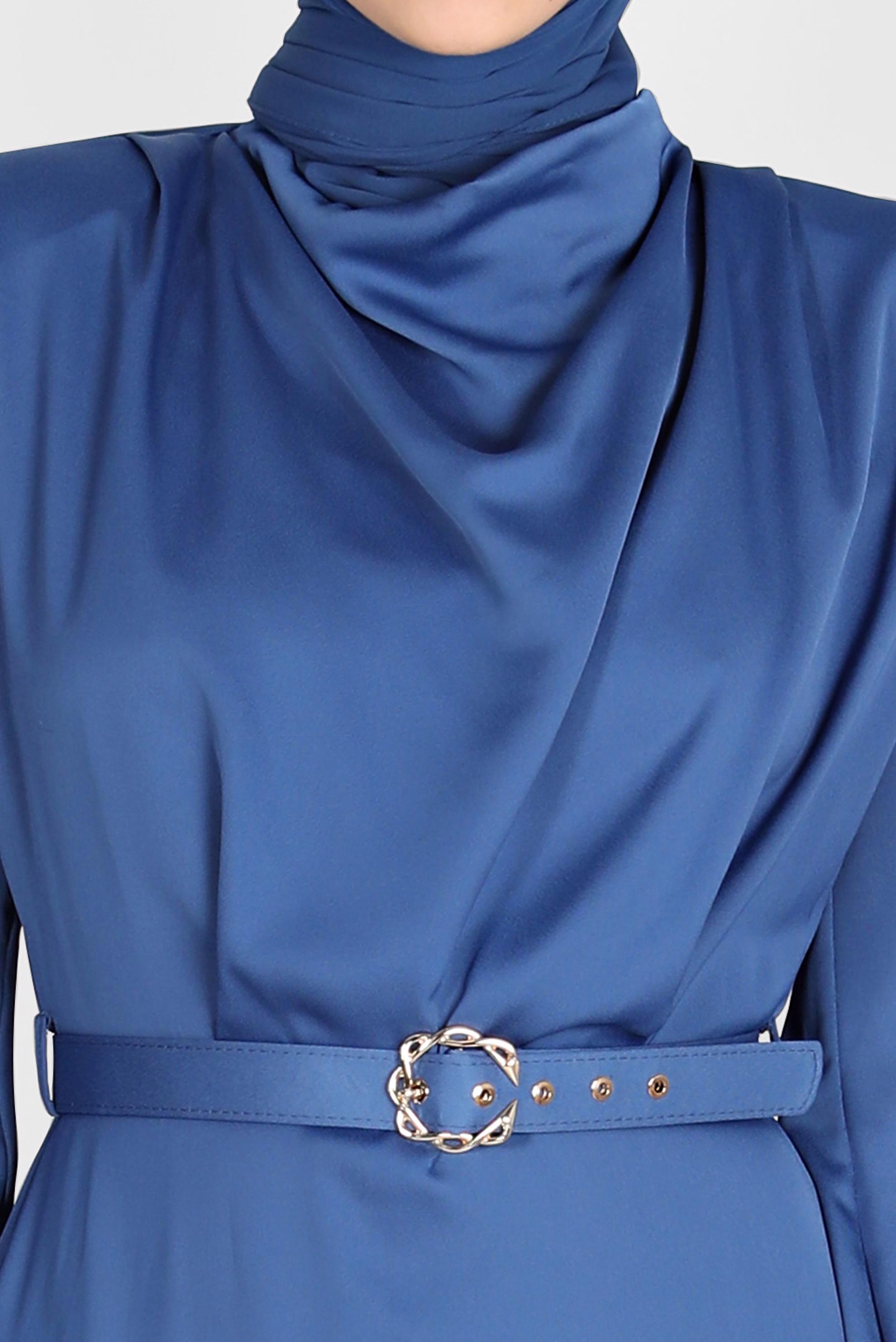 Tesettür giyim LACİVERT DÖKÜMLÜ YAKA KEMERLİ SATEN ELBİSE 42648