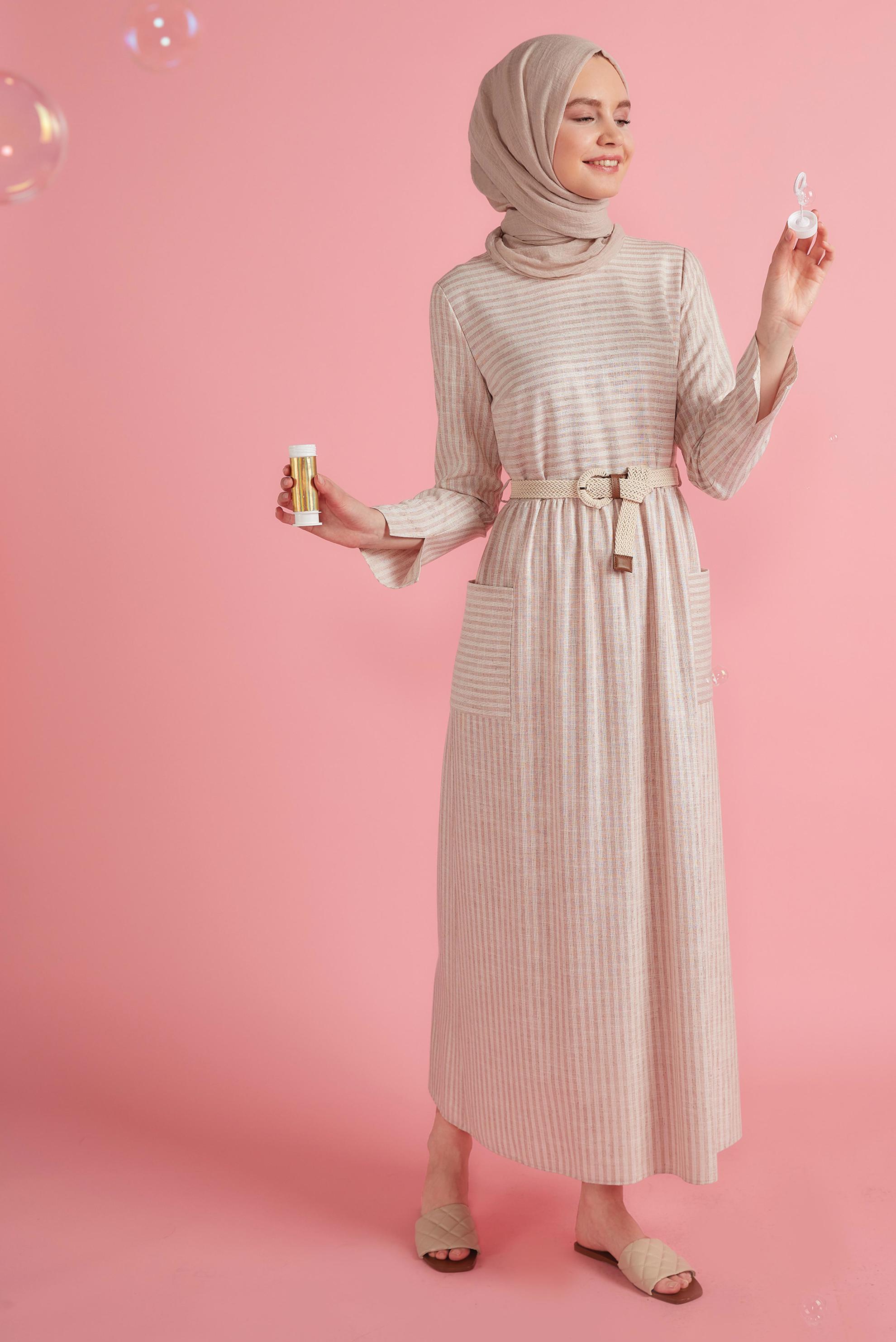 Tesettür giyim KAHVE ÇİZGİLİ CEPLİ ELBİSE 42689 