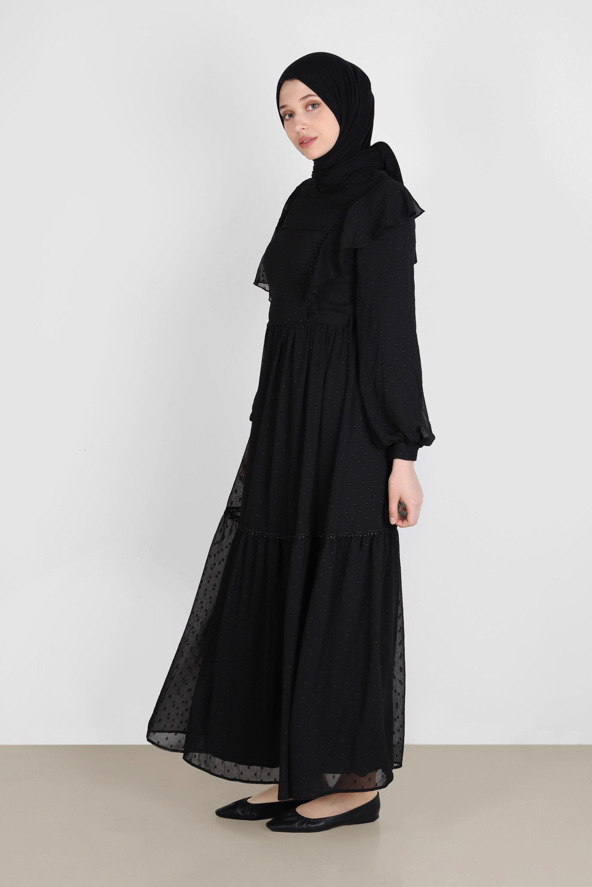 Tesettür giyim SİYAH VOLANLI PUANTİYELİ ŞİFON ELBİSE 42698 