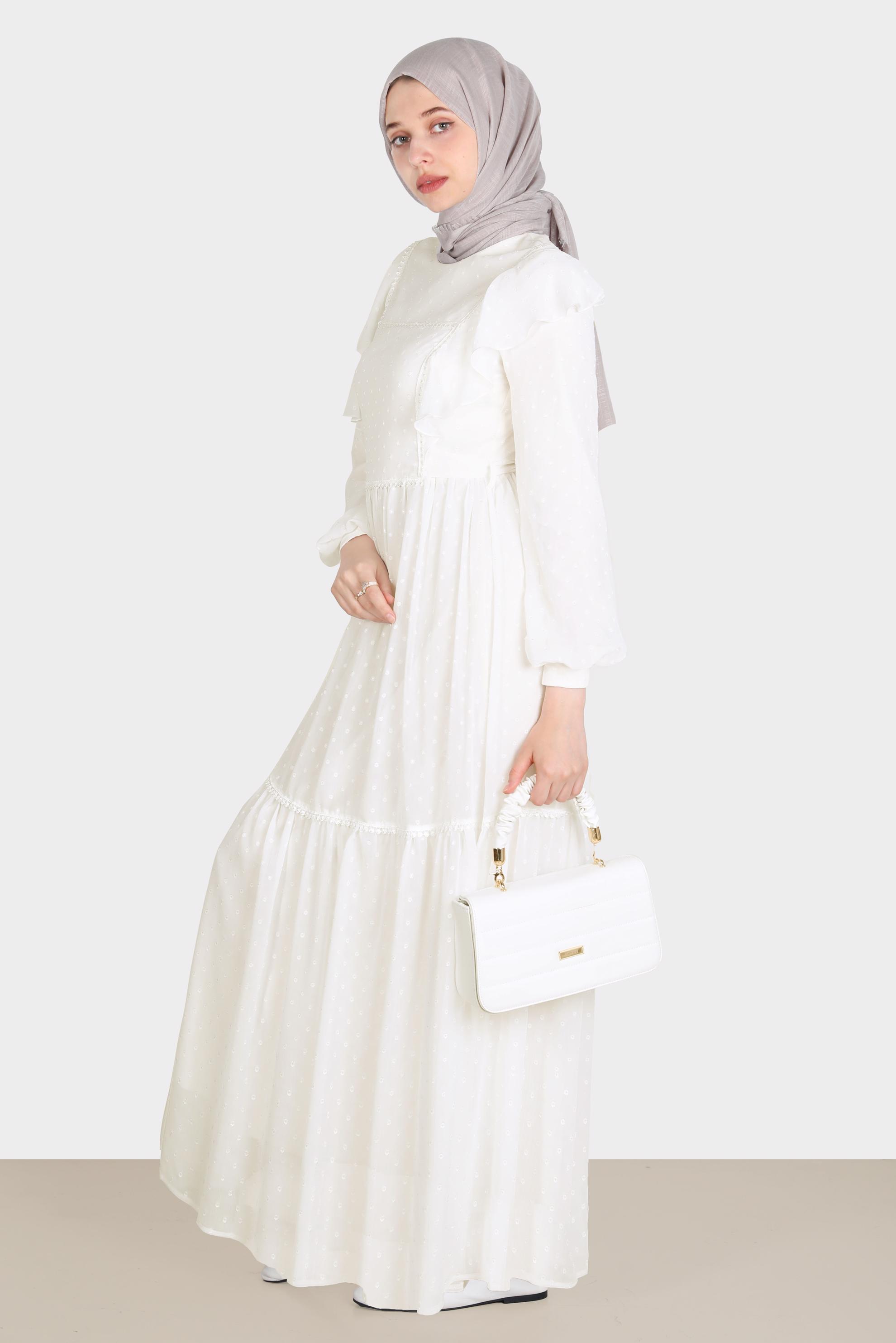 Tesettür giyim BEYAZ VOLANLI PUANTİYELİ ŞİFON ELBİSE 42698 