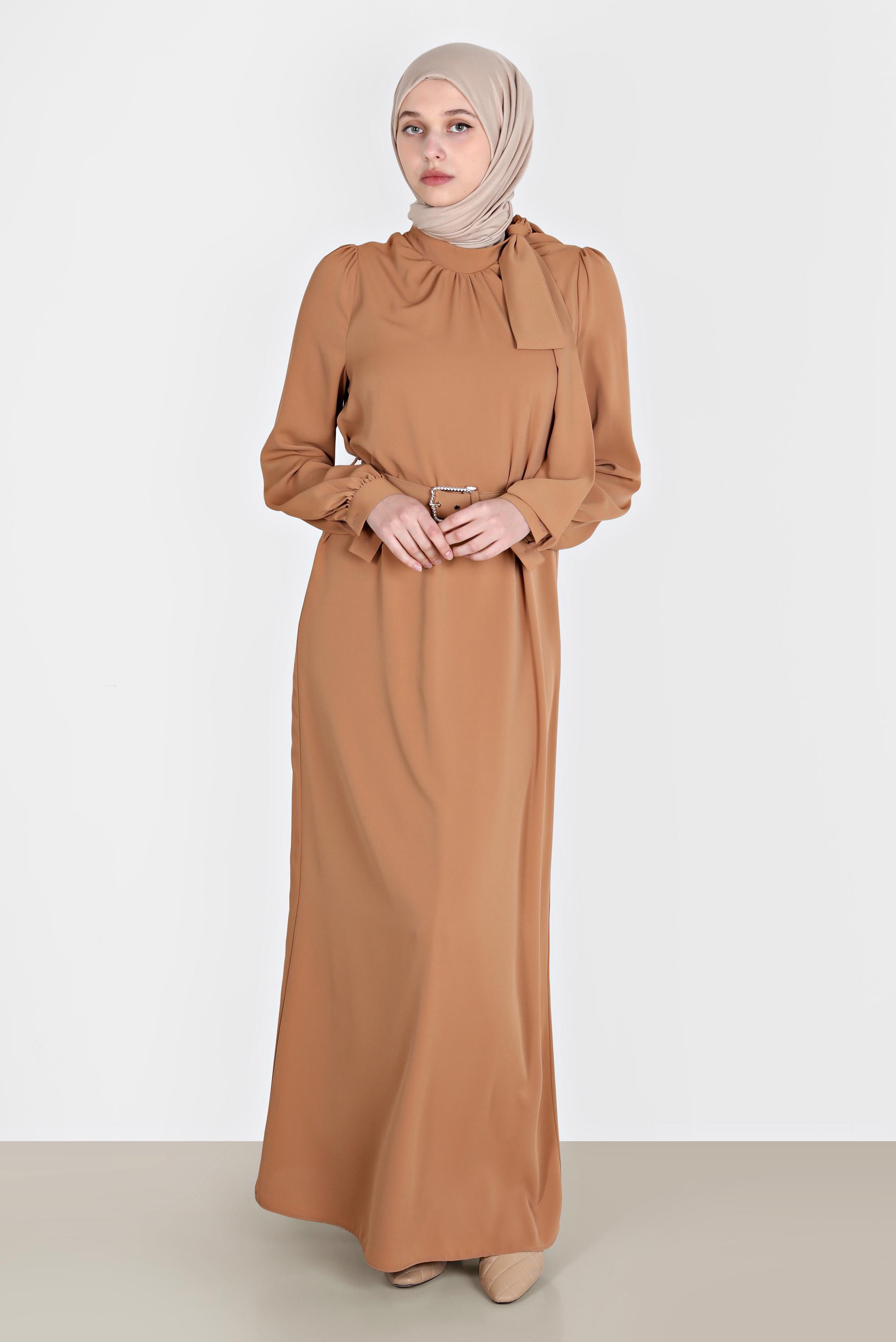 Tesettür giyim KAHVE KEMERLİ BAĞLAMA DETAYLI ELBİSE 42699	
