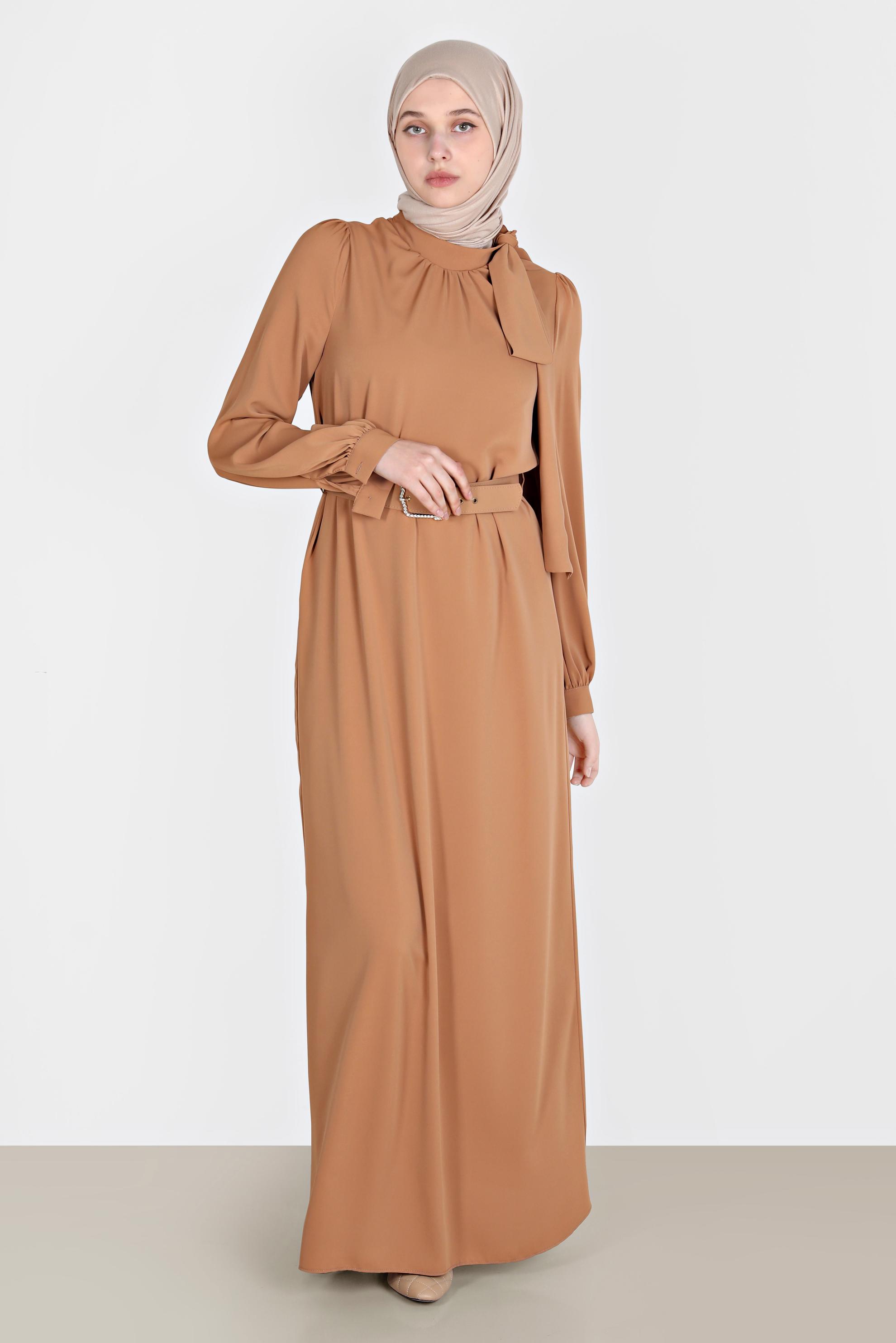 Tesettür giyim KAHVE KEMERLİ BAĞLAMA DETAYLI ELBİSE 42699	