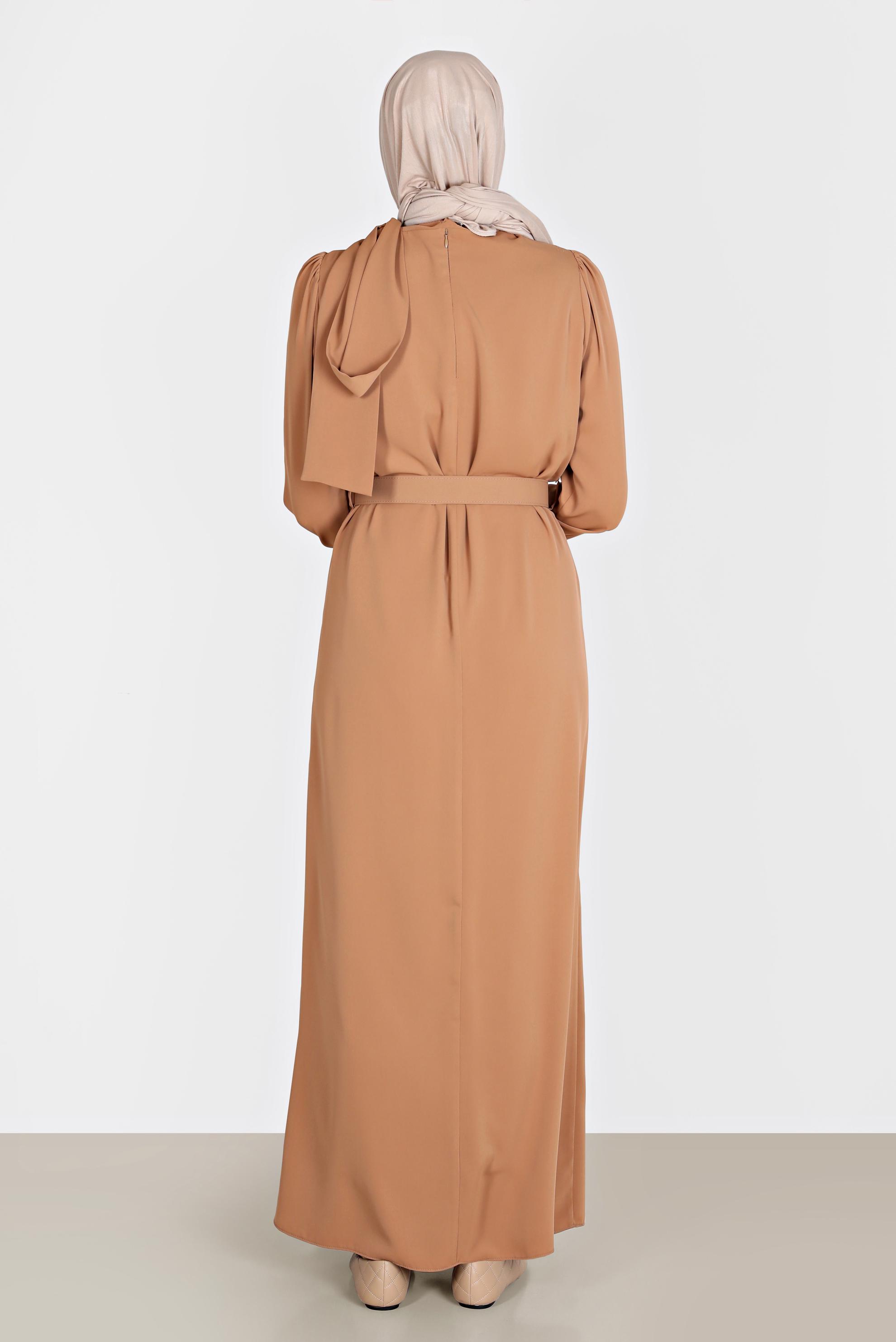Tesettür giyim KAHVE KEMERLİ BAĞLAMA DETAYLI ELBİSE 42699	