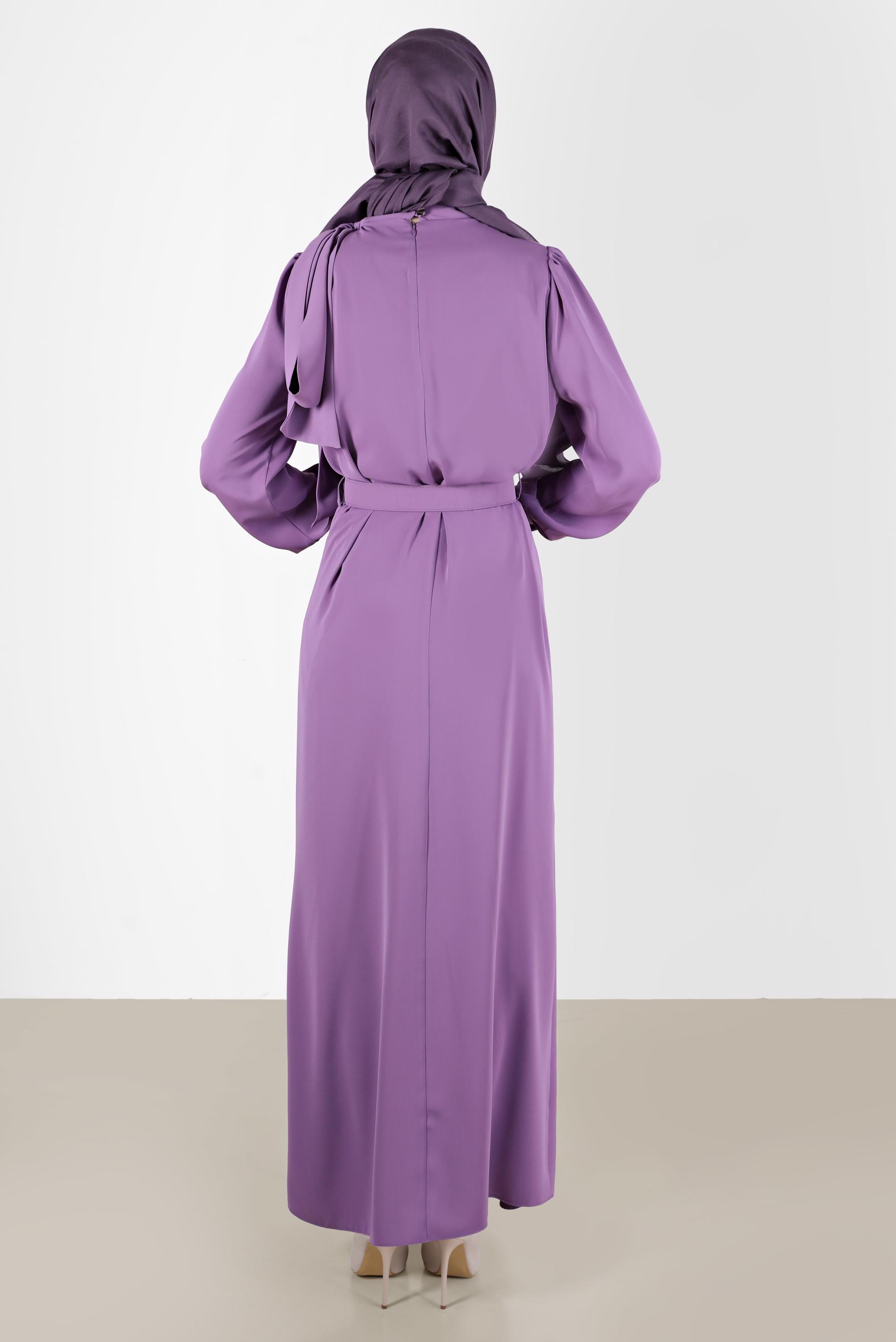 Tesettür giyim MOR KEMERLİ BAĞLAMA DETAYLI ELBİSE 42699	