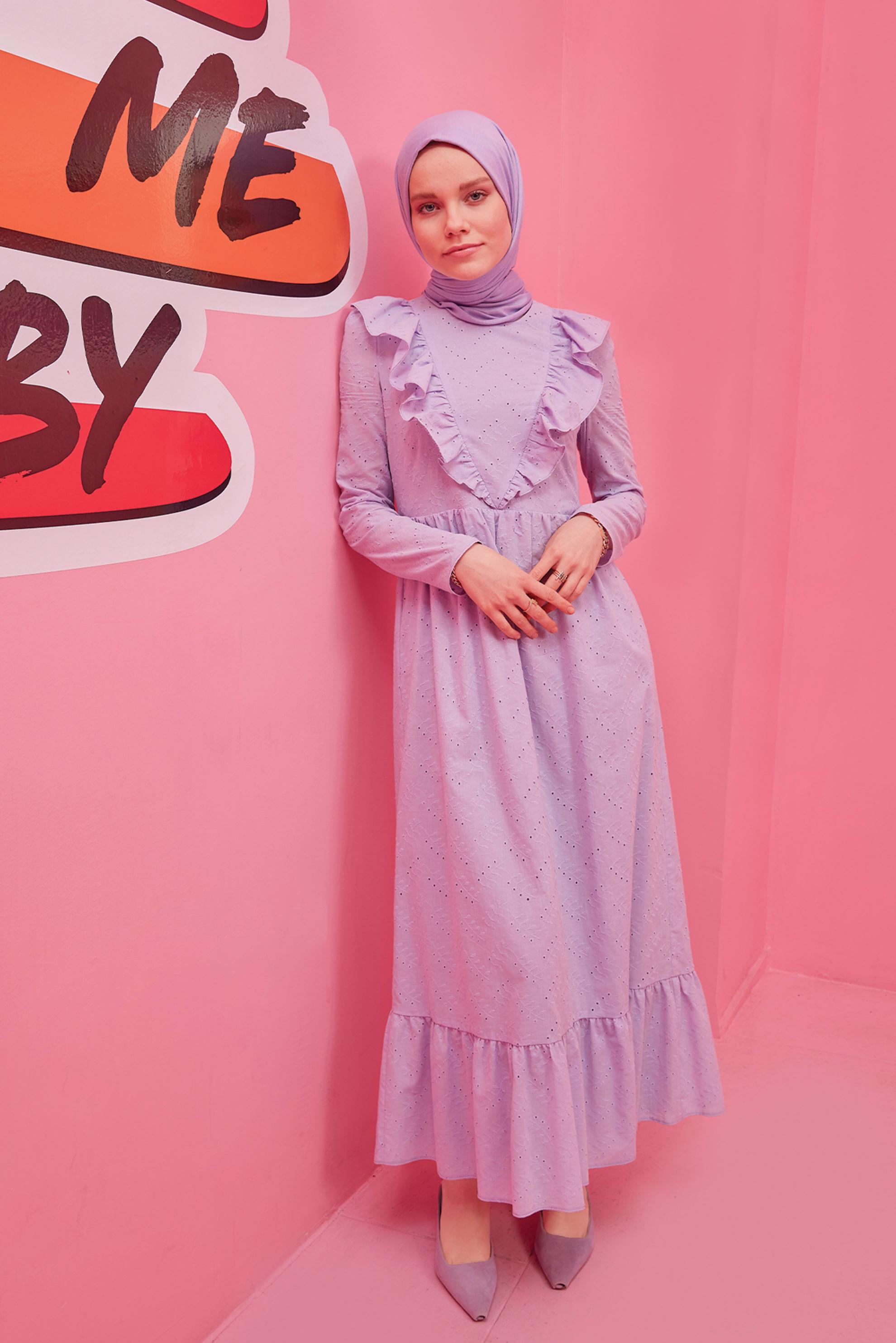 Tesettür giyim MOR FIRFIR DETAYLI FİSTOLU PAMUKLU ELBİSE 42708 