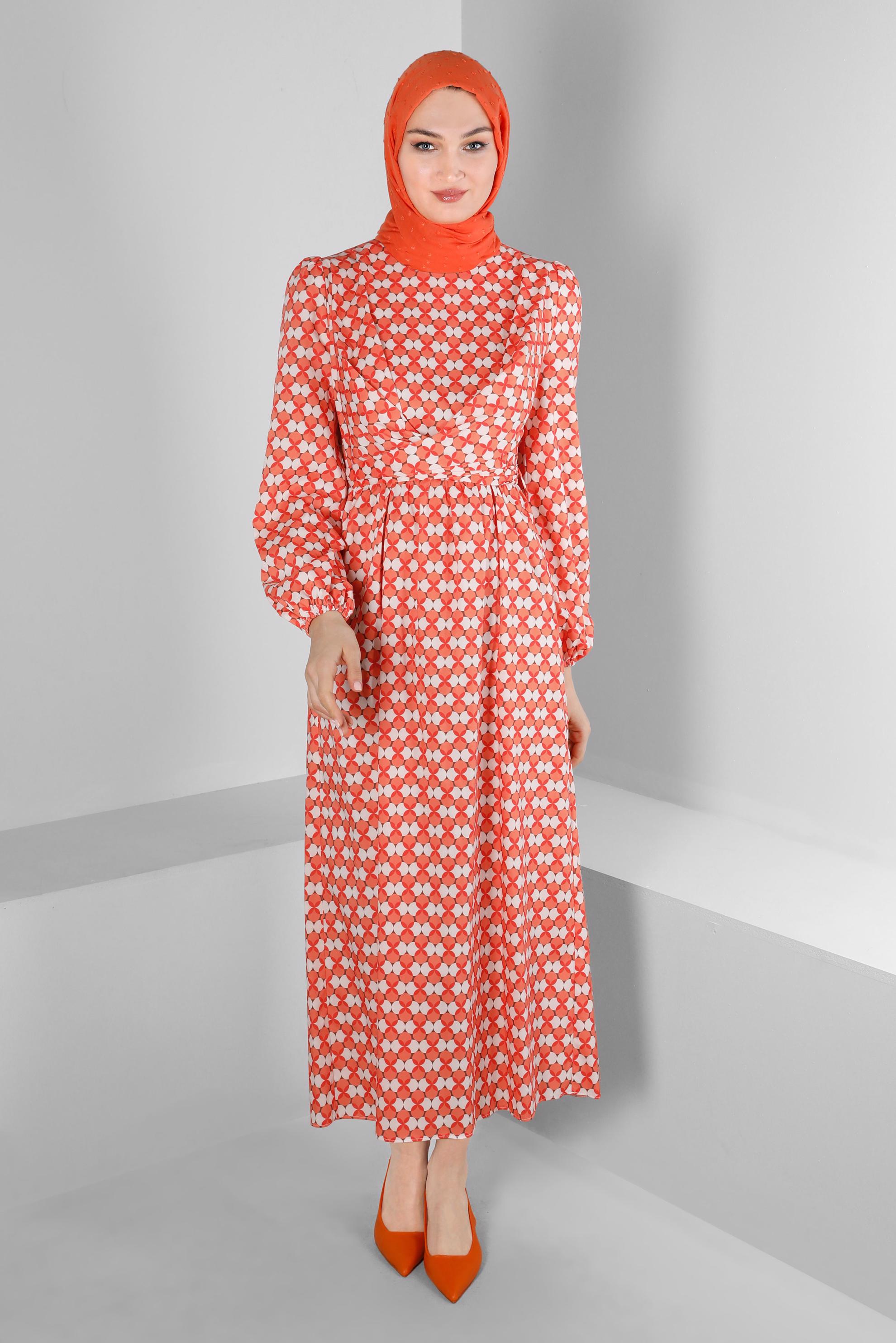 Tesettür giyim MERCAN BAĞLAMA DETAYLI DESENLİ ELBİSE 42711 