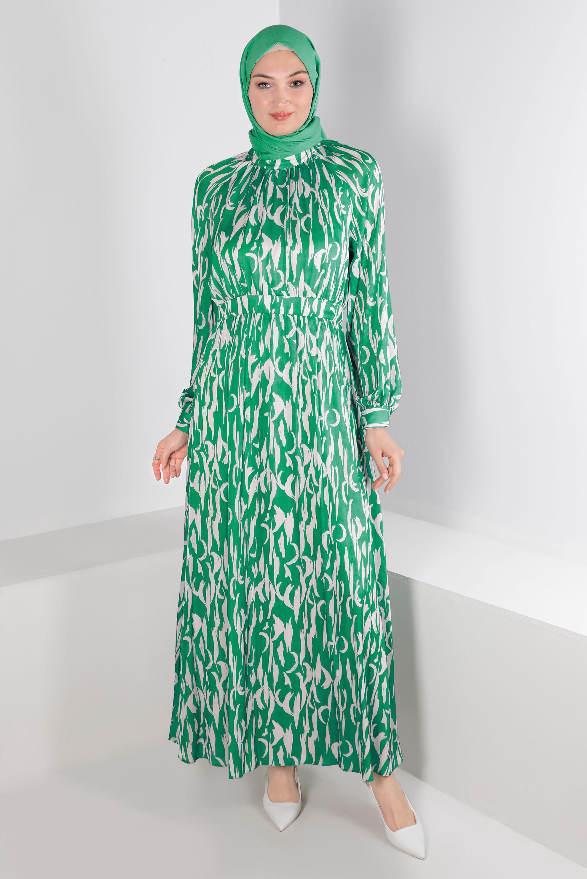 Tesettür giyim YEŞİL BAĞLAMA DETAYLI DESENLİ SATEN ELBİSE 42728 