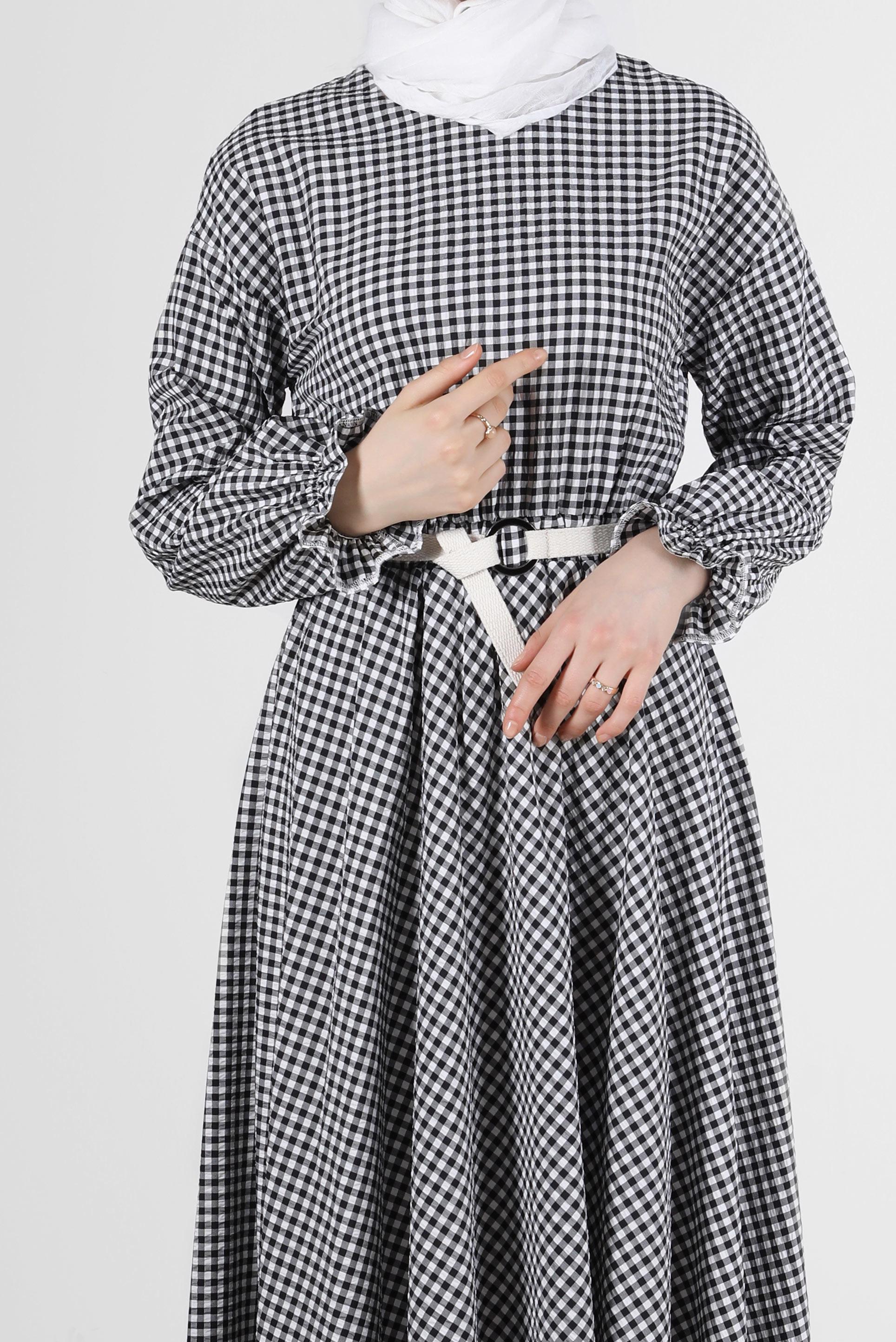 Tesettür giyim SİYAH MANŞETLERİ LASTİKLİ PÖTİKARE ELBİSE 42732 