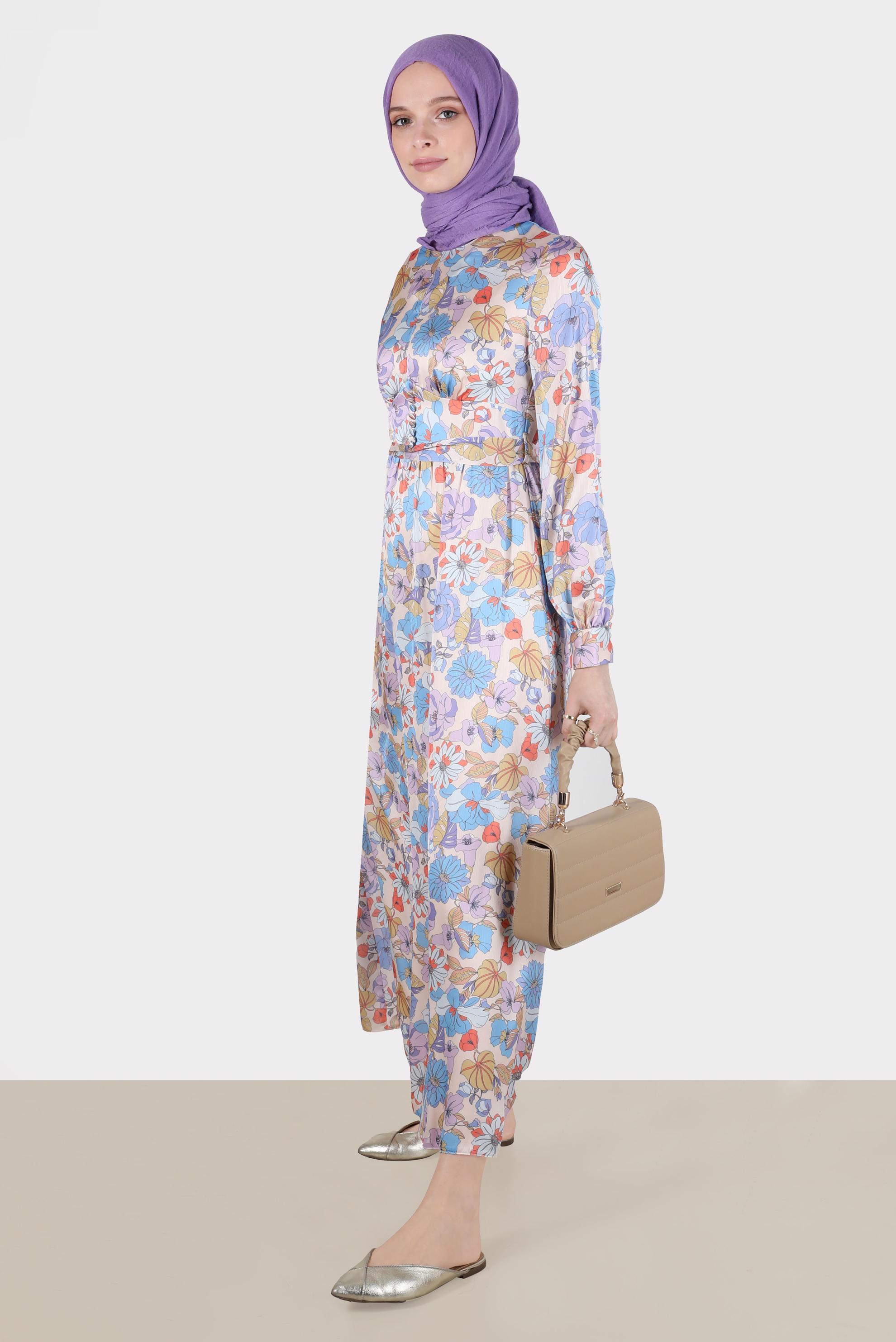 Tesettür giyim MAVİ ÇİÇEK DESENLİ KUŞAKLI ELBİSE 42778 