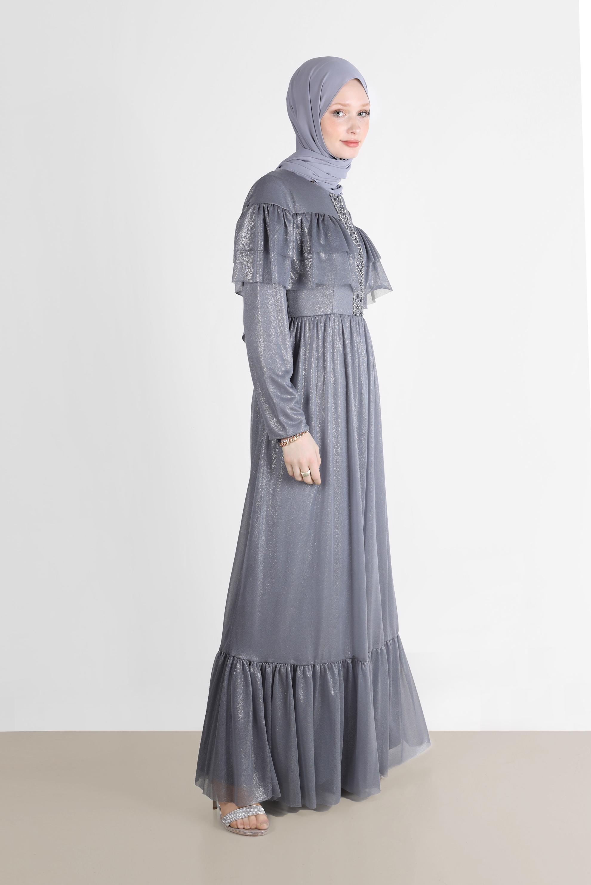 Tesettür giyim GRİ BONCUK DETAYLI FIRFIRLI FOİL ELBİSE 42786 