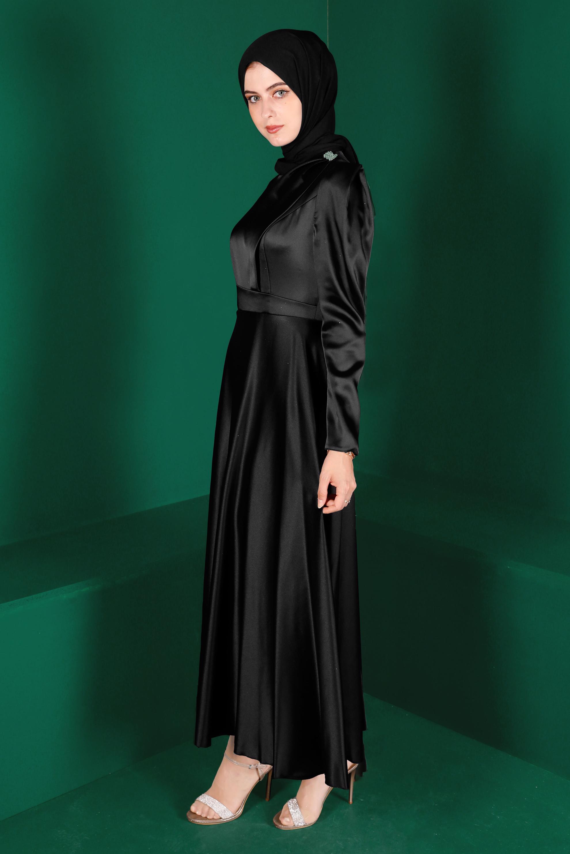 Tesettür giyim SİYAH TAŞ DETAYLI SATEN ELBİSE 42872 
