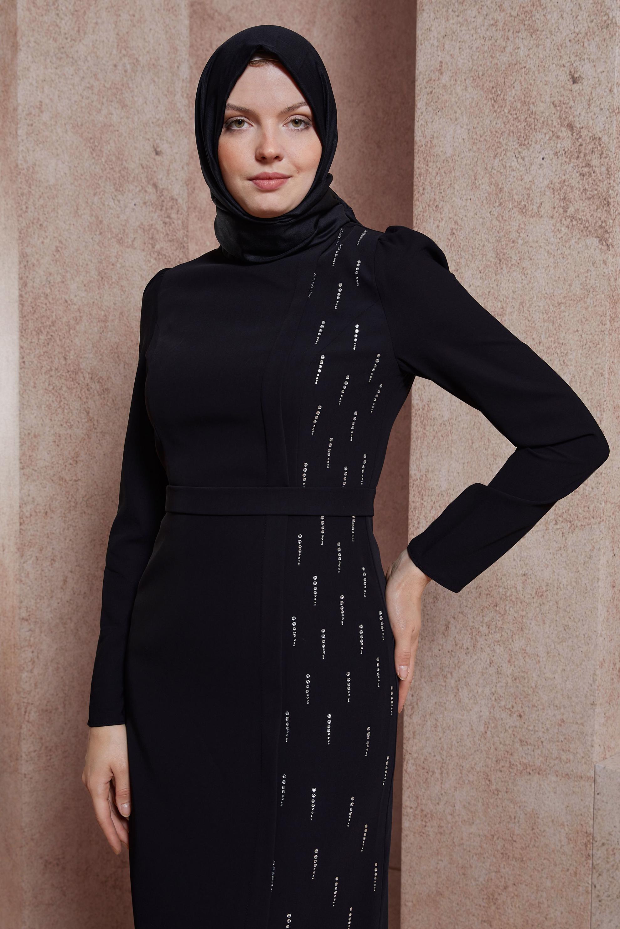 Tesettür giyim SİYAH TAŞ BASKILI ELBİSE 42886