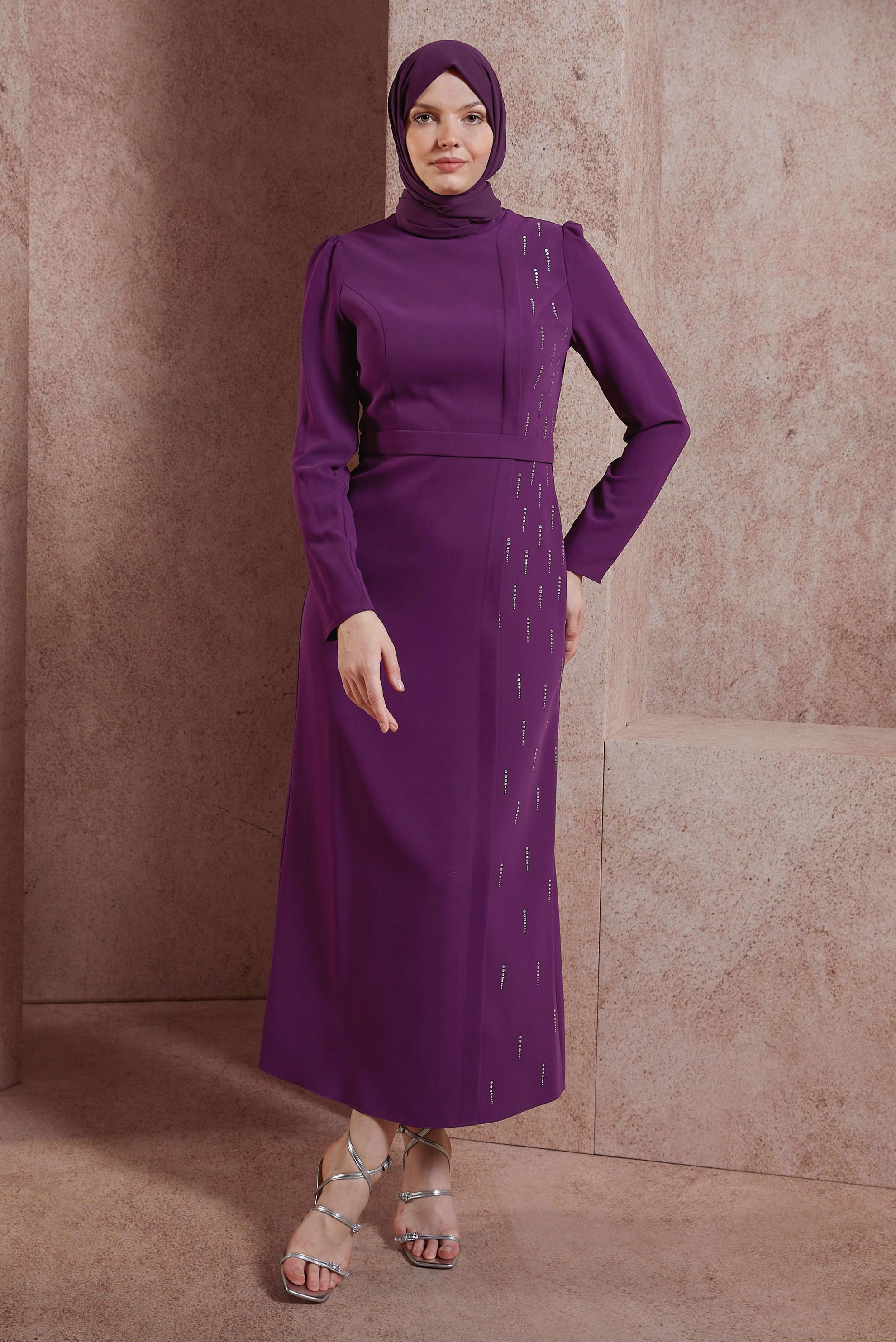 Tesettür giyim MOR TAŞ BASKILI ELBİSE 42886