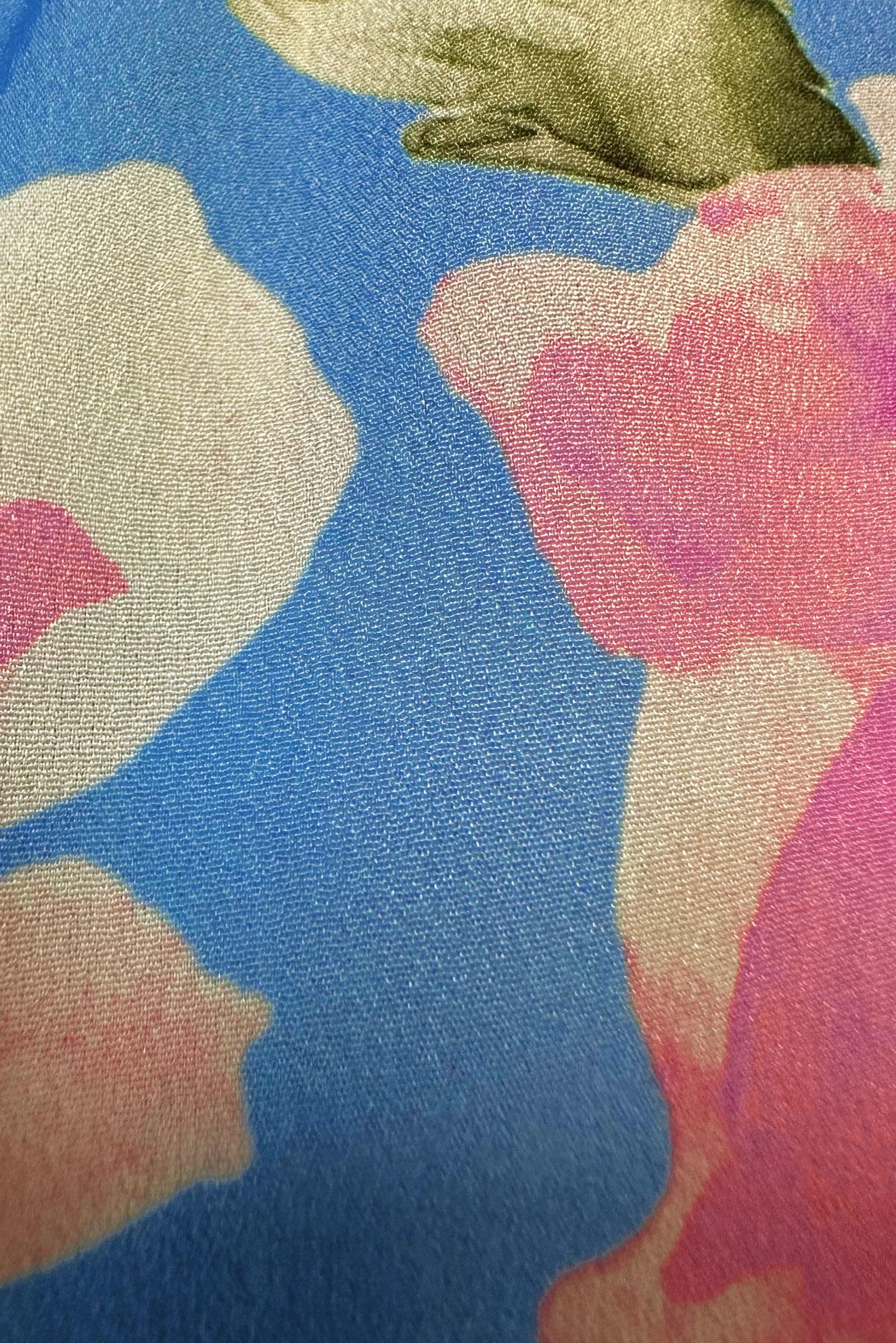 Tesettür giyim MAVİ ÇİÇEK DESENLİ MANŞETLERİ LASTİKLİ KREP ELBİSE 42889