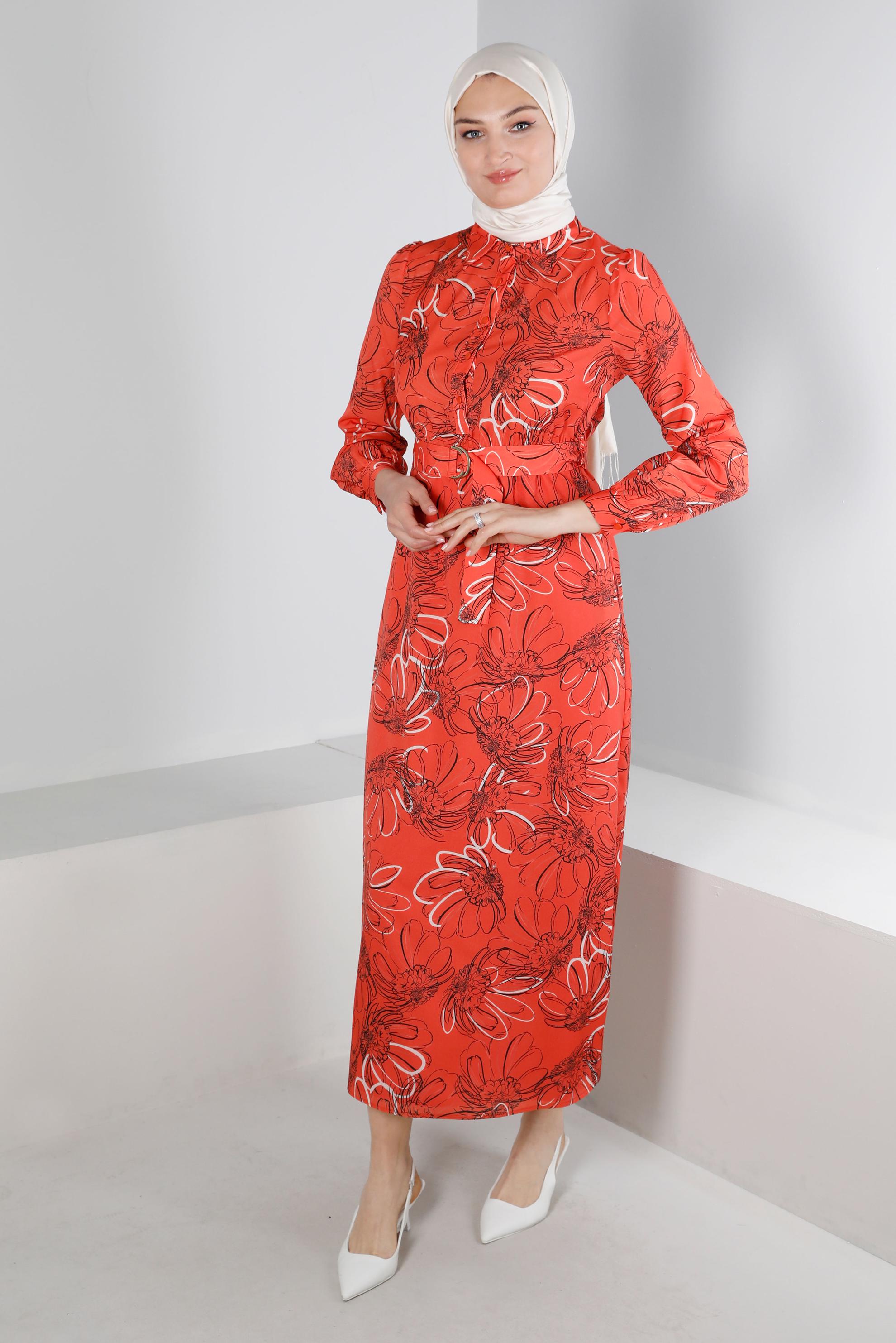 Tesettür giyim MERCAN ÇİÇEK DESENLİ MANŞETLERİ BAĞLAMALI KREP ELBİSE 42890