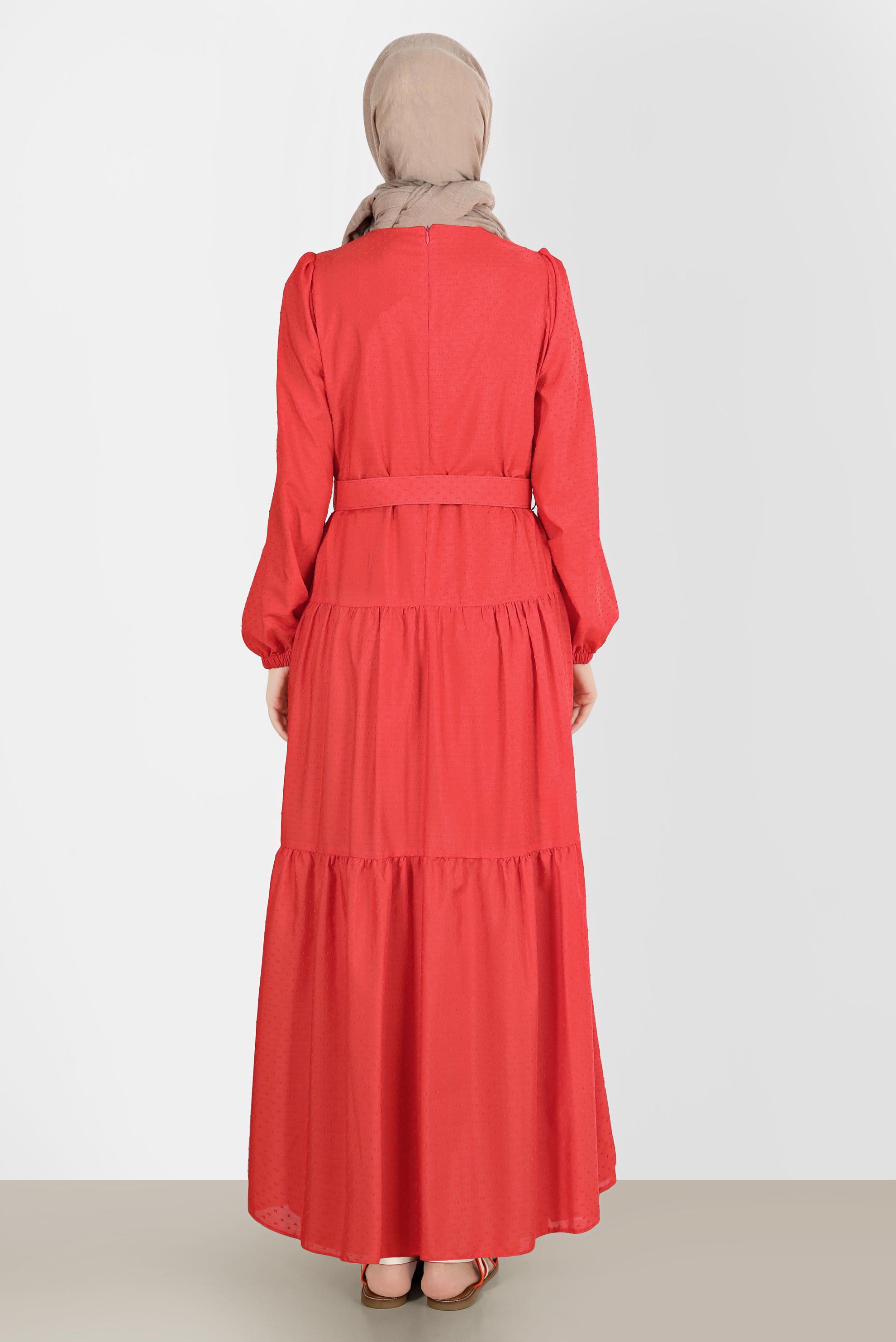 Tesettür giyim KIRMIZI KEMERLİ KATLI ELBİSE 42921 