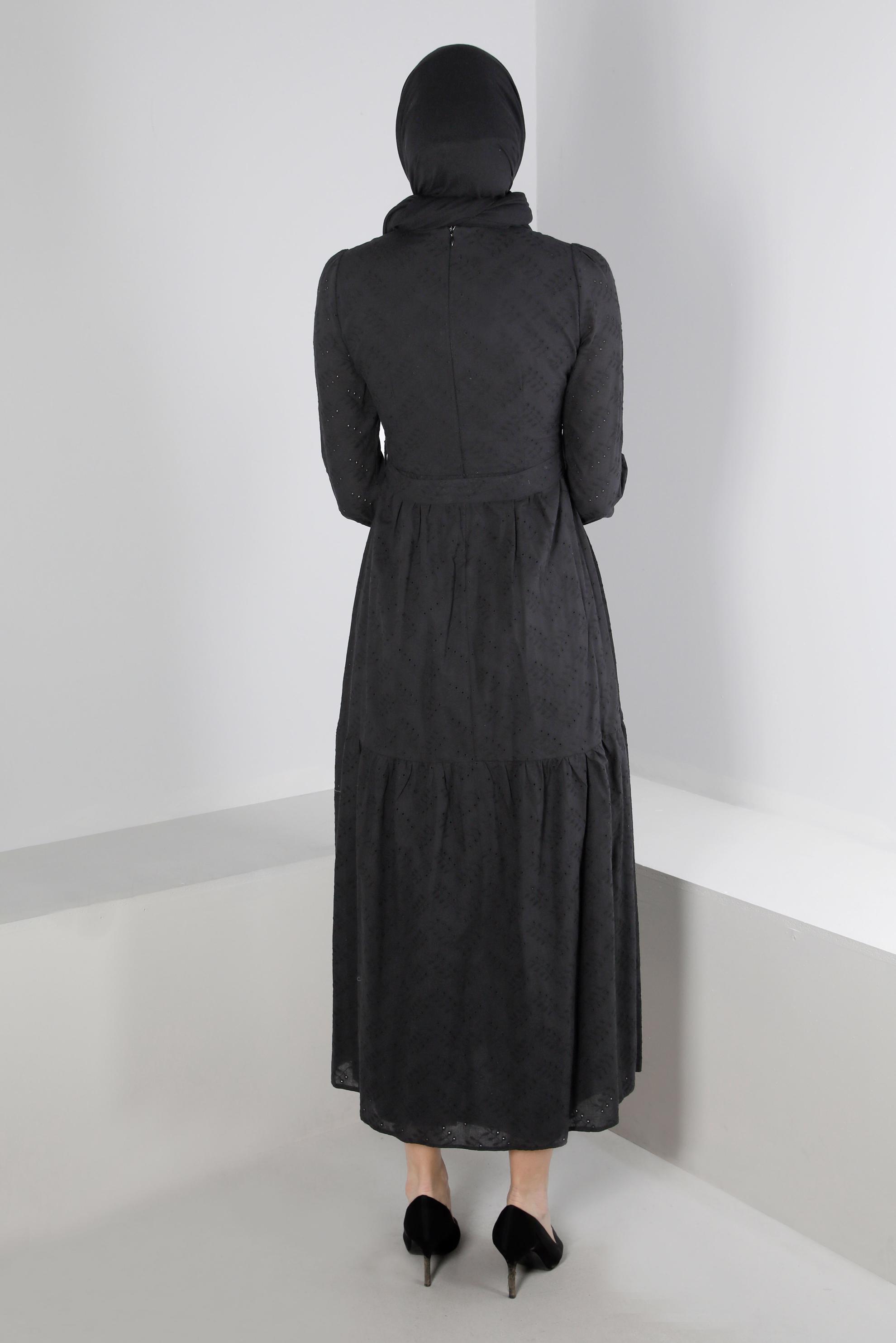 Tesettür giyim SİYAH FİSTOLU PAMUKLU ELBİSE 42930 