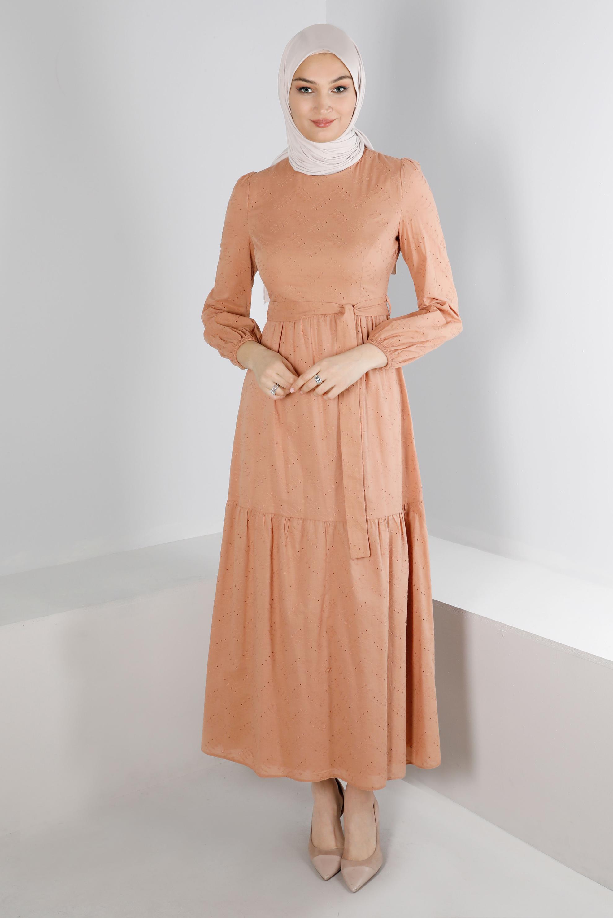 Tesettür giyim KAHVE FİSTOLU PAMUKLU ELBİSE 42930 