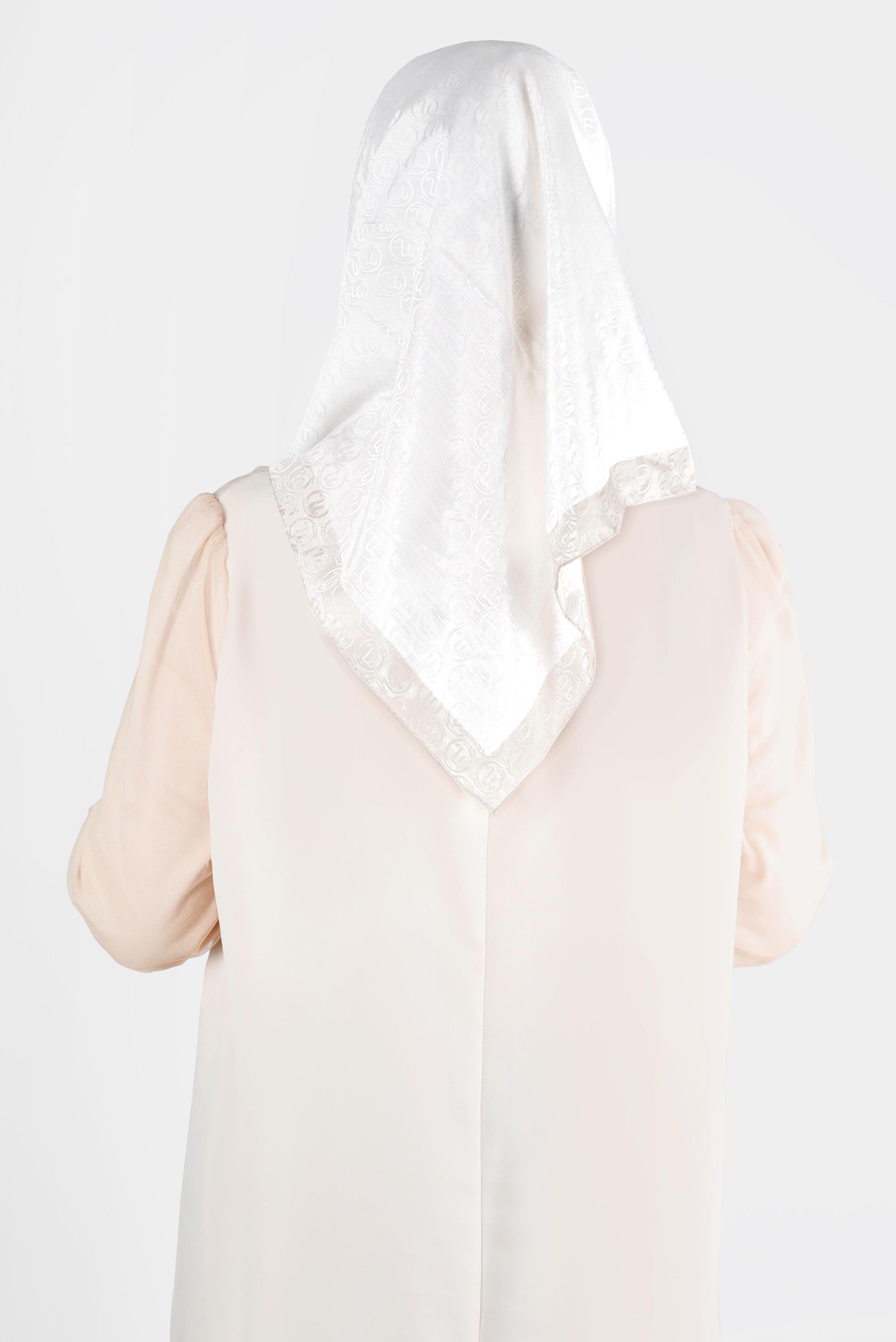 Tesettür giyim BEJ  ALVİNA MONOGRAM EŞARP 8142