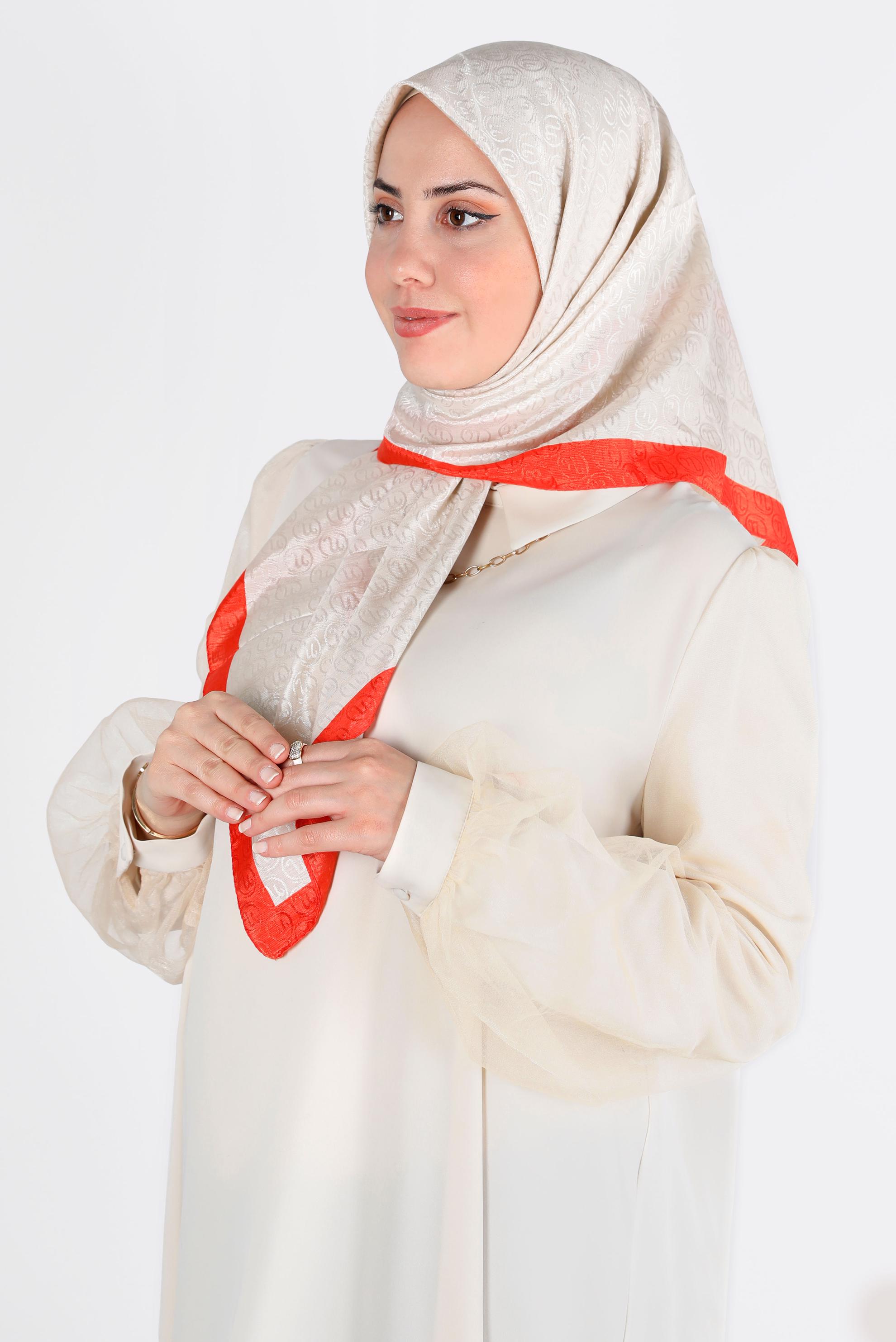 Tesettür giyim BEJ  ALVİNA MONOGRAM EŞARP 8142