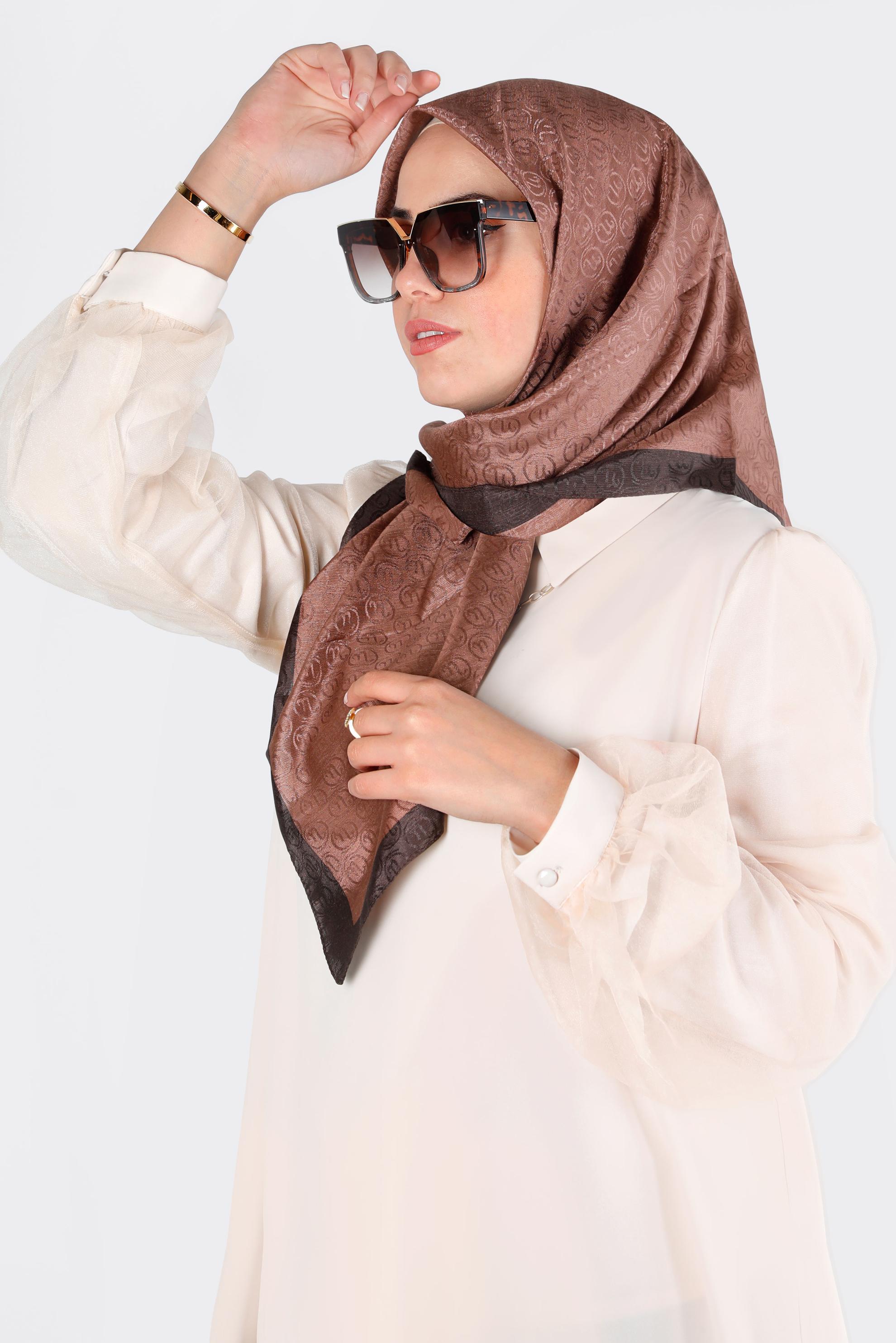 Tesettür giyim TABA  ALVİNA MONOGRAM EŞARP 8142