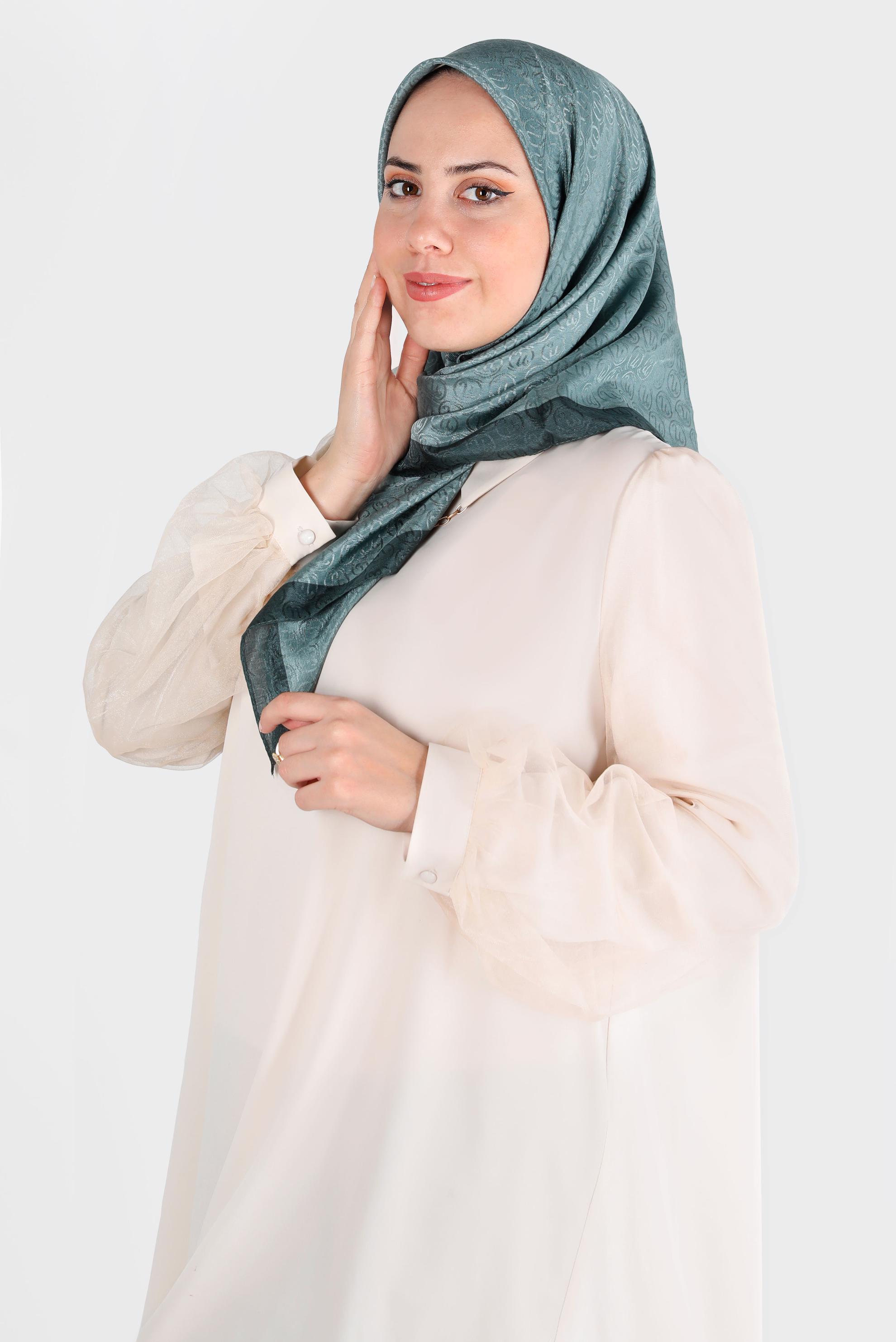Tesettür giyim YEŞİL  ALVİNA MONOGRAM EŞARP 8142