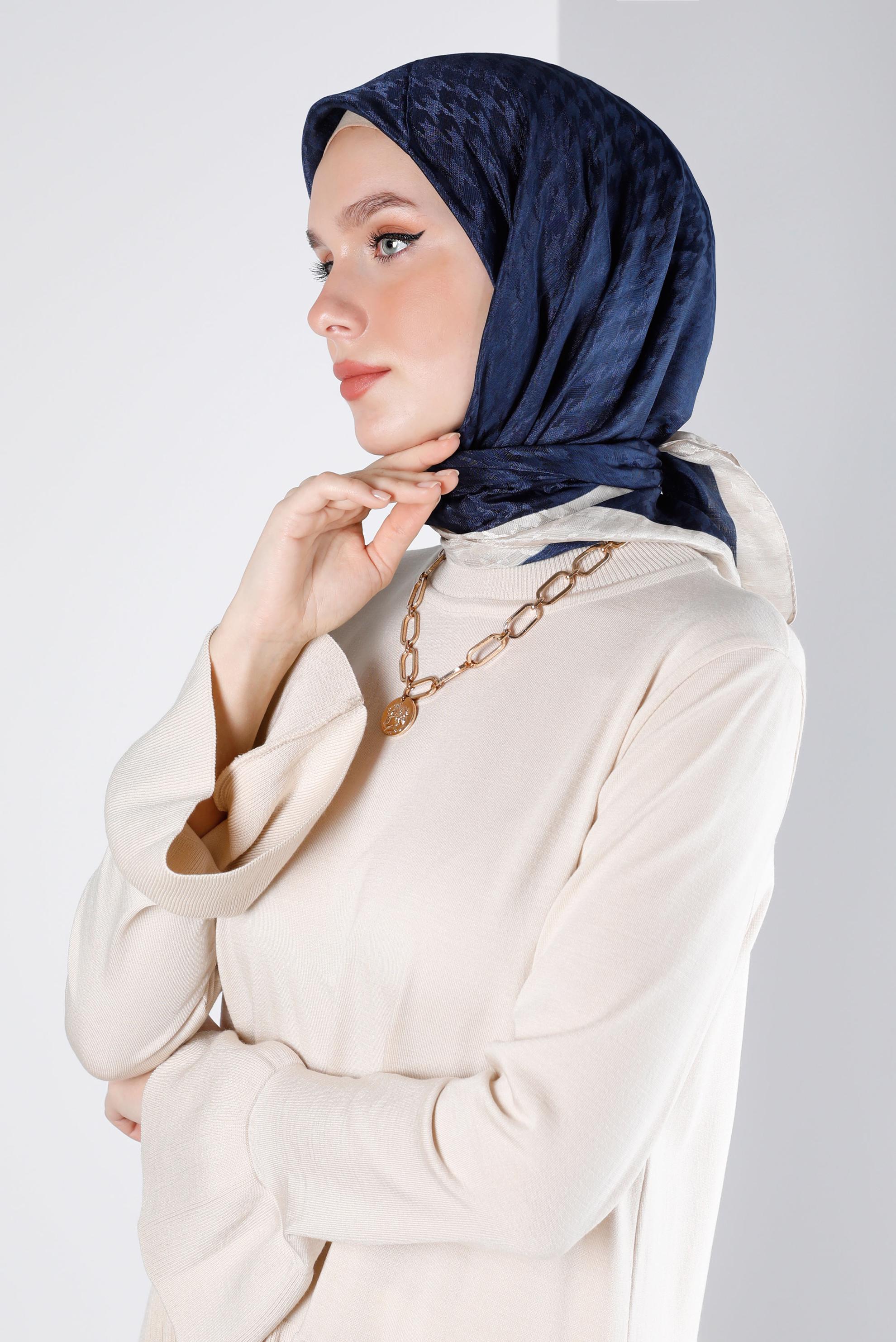 Tesettür giyim LACİVERT ALVINA KAZAYAĞI EŞARP 8144