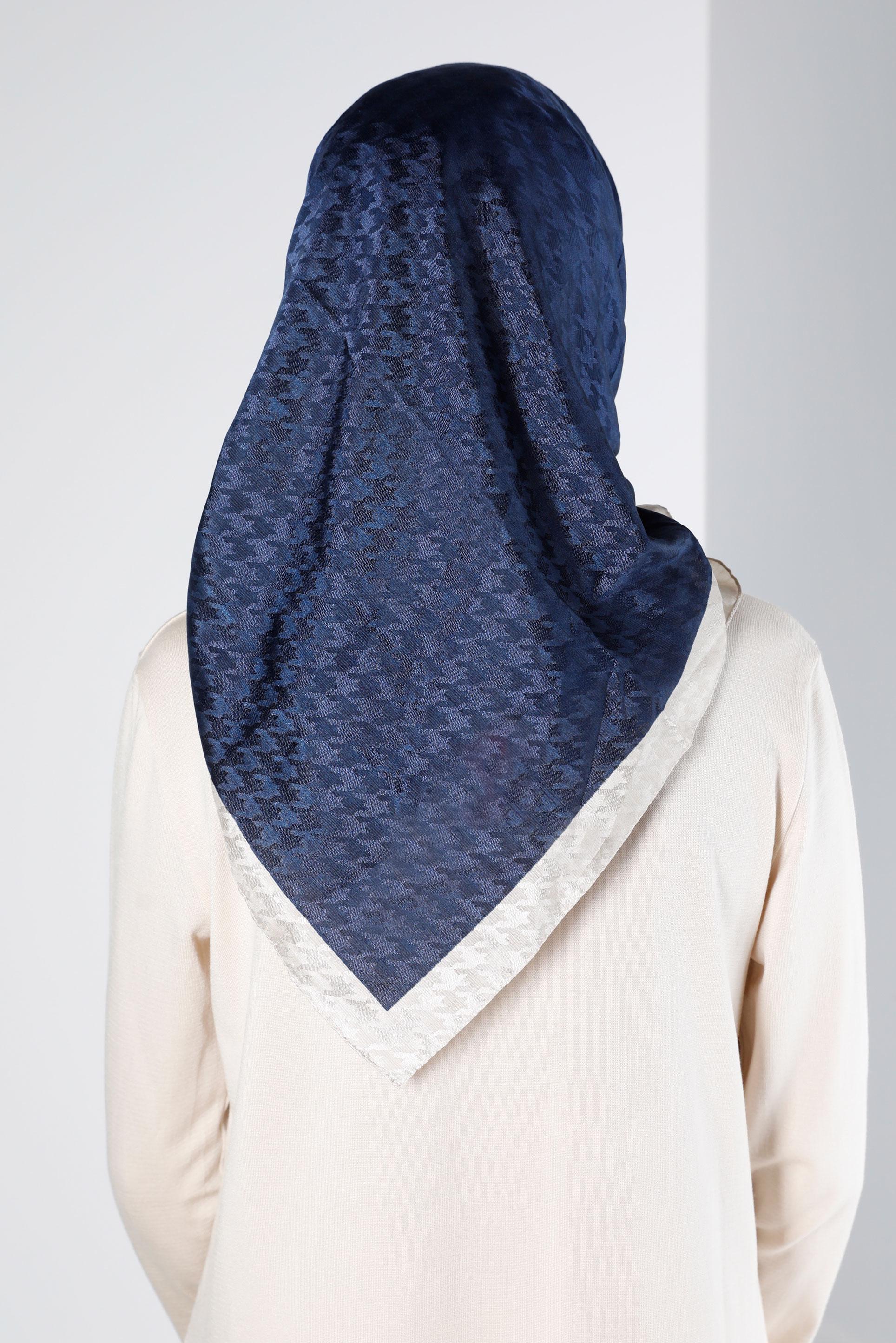 Tesettür giyim LACİVERT ALVINA KAZAYAĞI EŞARP 8144