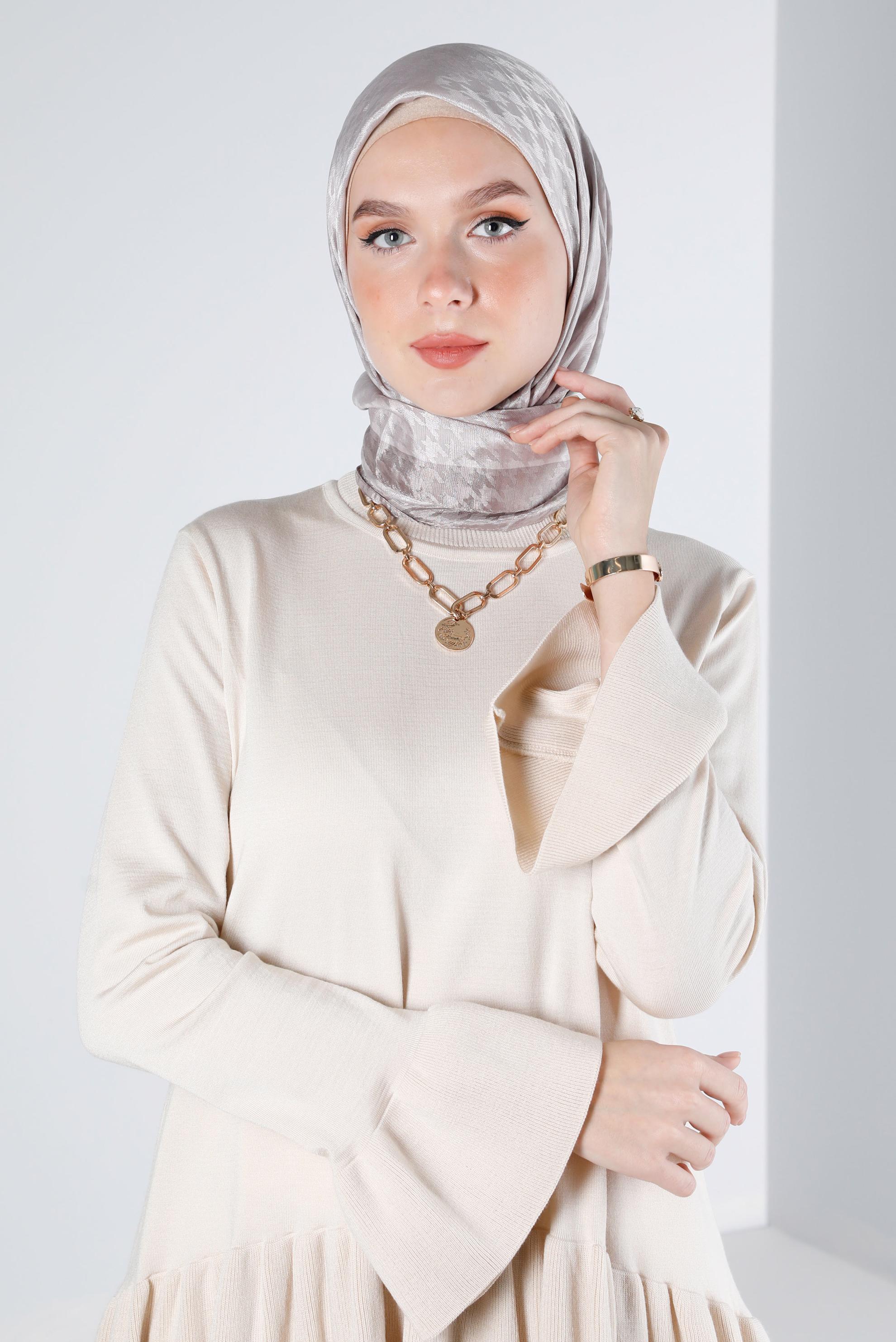 Tesettür giyim VİZON ALVINA KAZAYAĞI EŞARP 8144