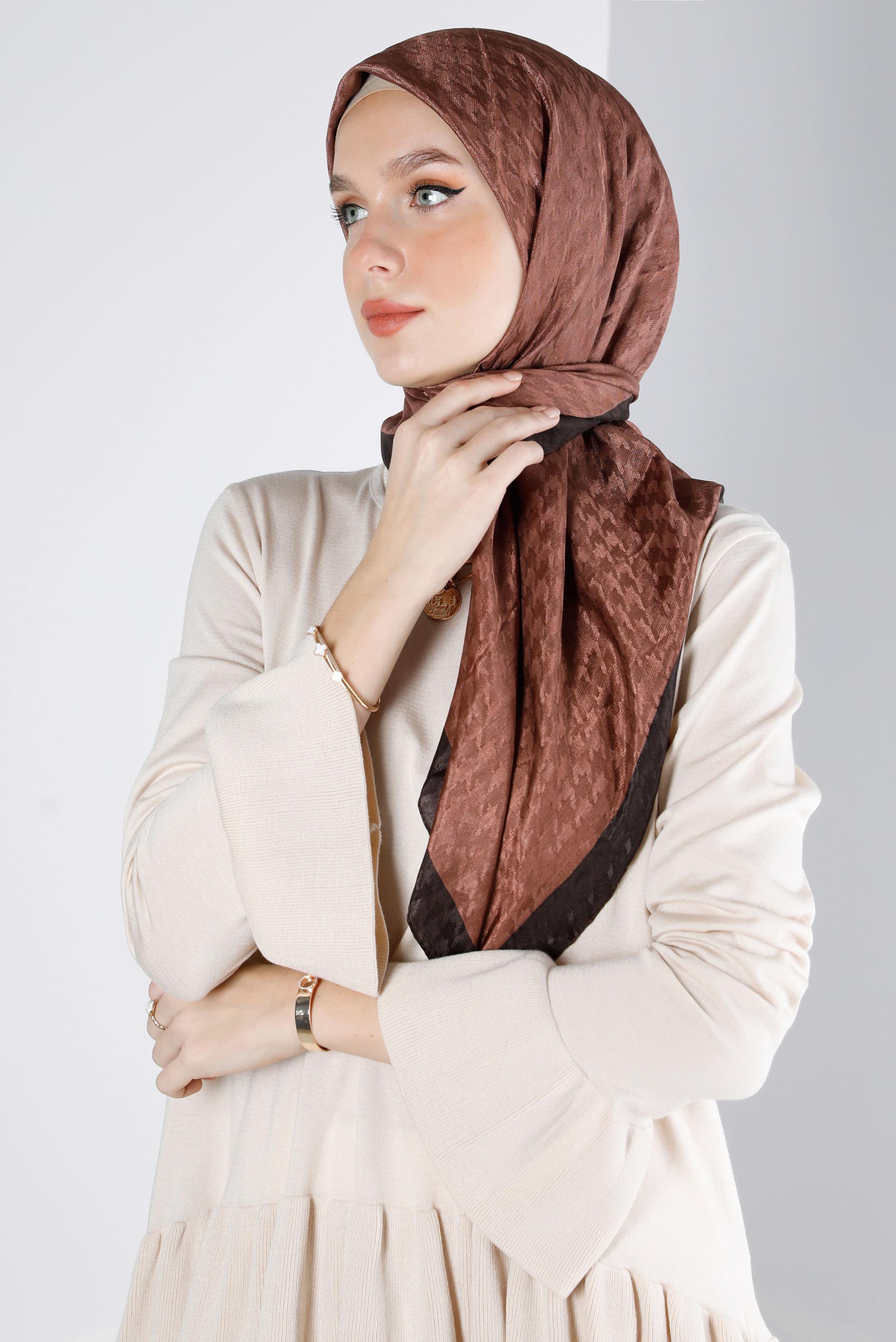 Tesettür giyim TABA ALVINA KAZAYAĞI EŞARP 8144