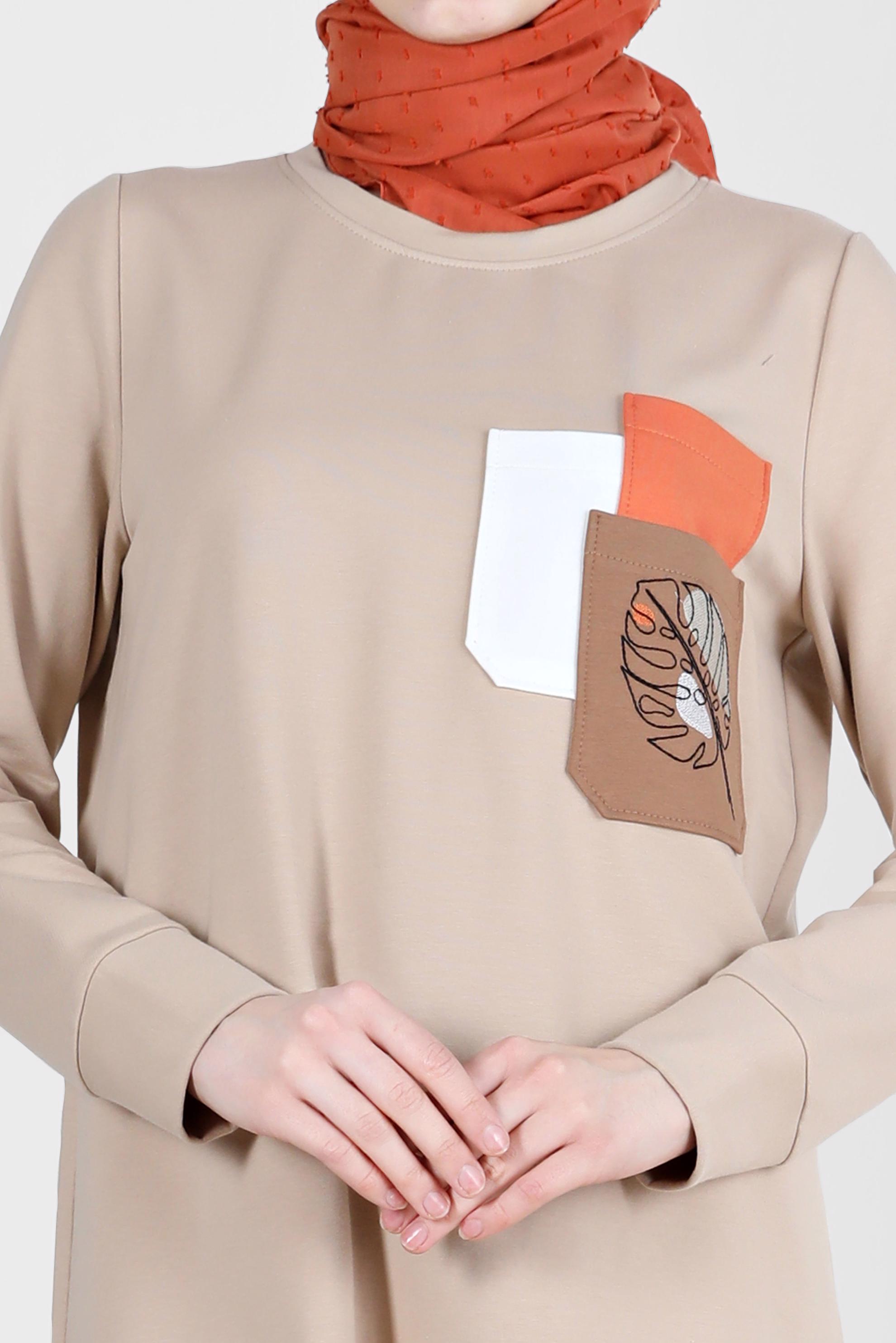 Tesettür giyim BEJ BASKI DETAYLI EŞOFMAN TUNİK 42275 