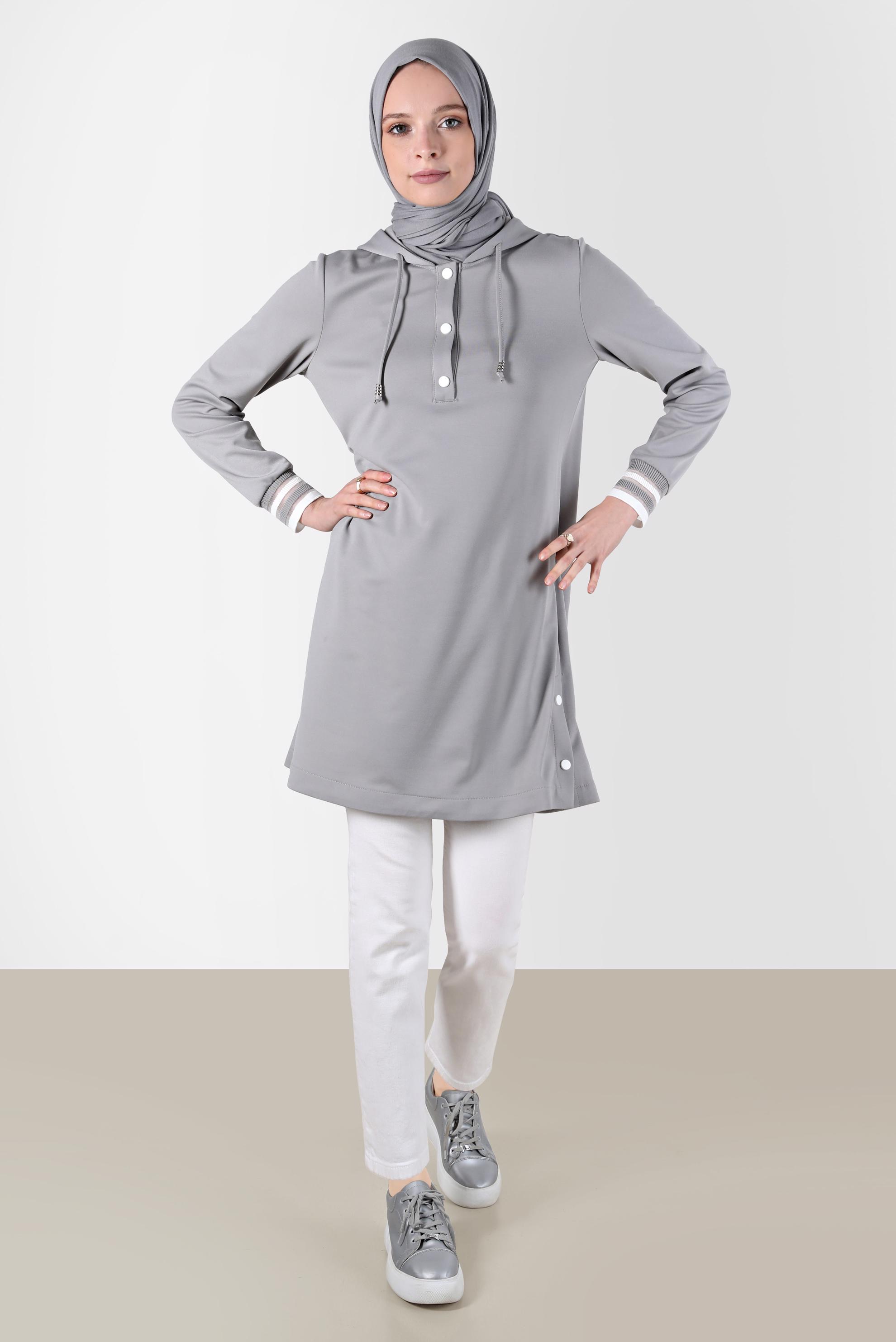 Tesettür giyim GRİ KAPÜŞONLU ÇITÇITLI EŞOFMAN TUNİK 42570 