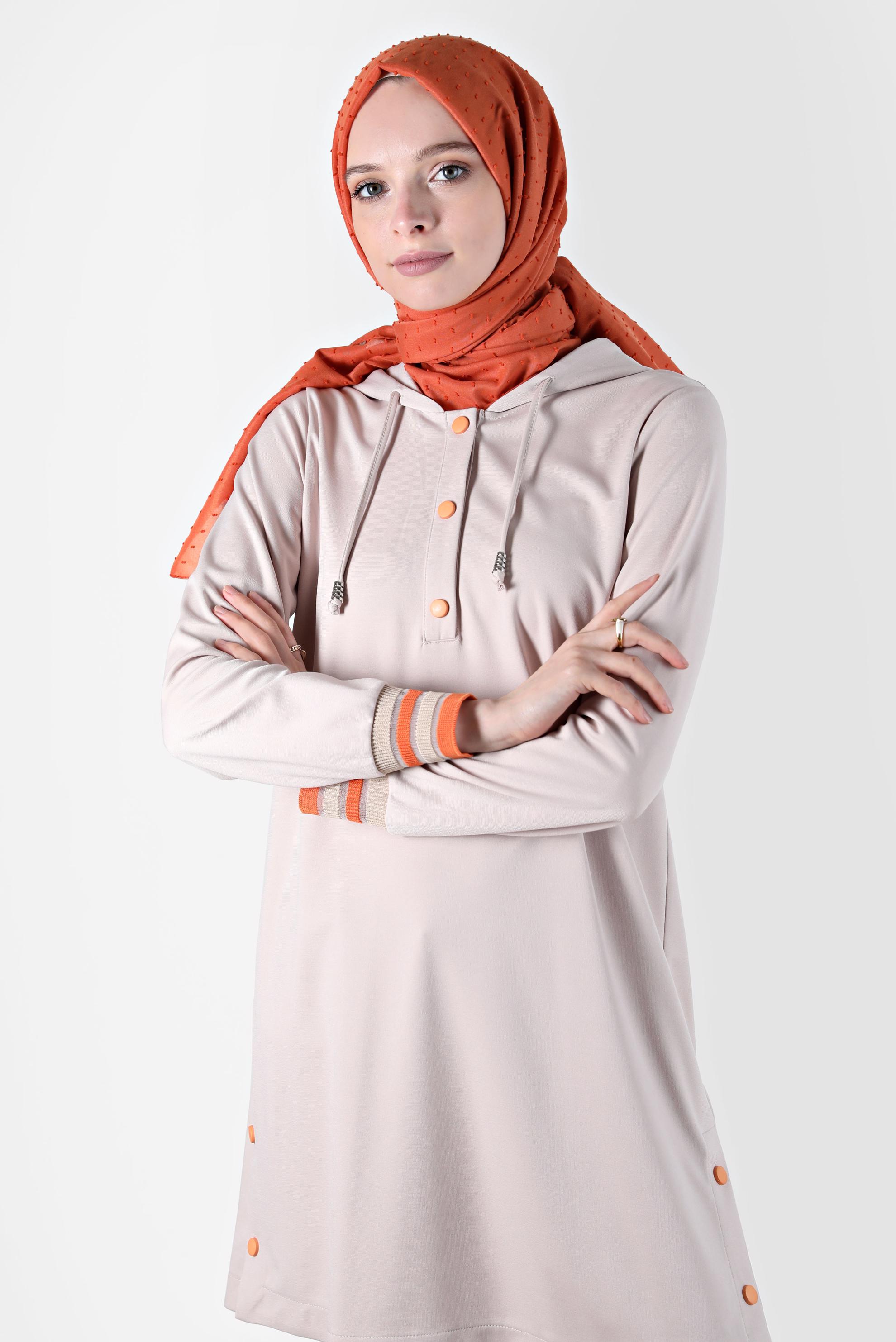 Tesettür giyim BEJ KAPÜŞONLU ÇITÇITLI EŞOFMAN TUNİK 42570 