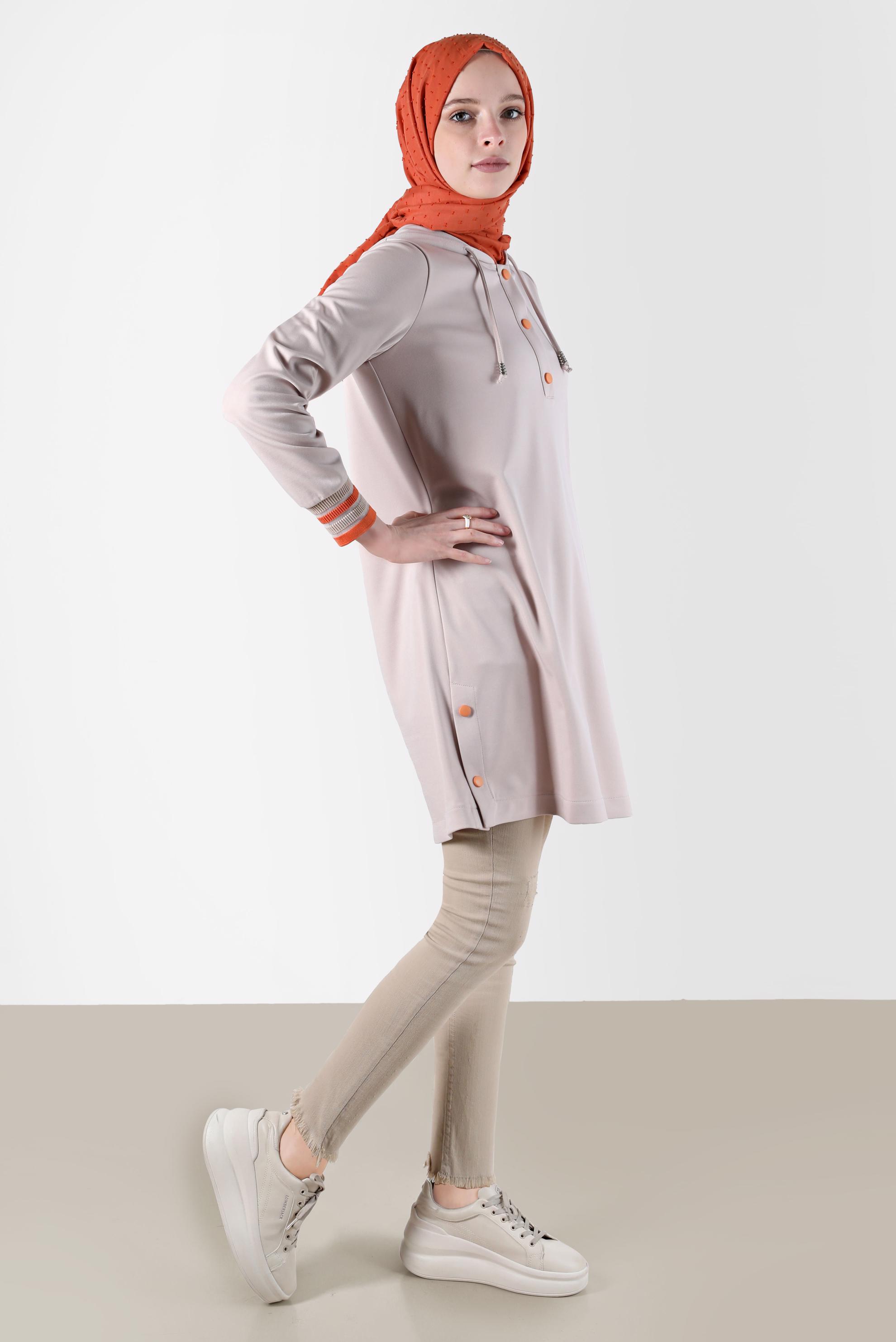 Tesettür giyim BEJ KAPÜŞONLU ÇITÇITLI EŞOFMAN TUNİK 42570 