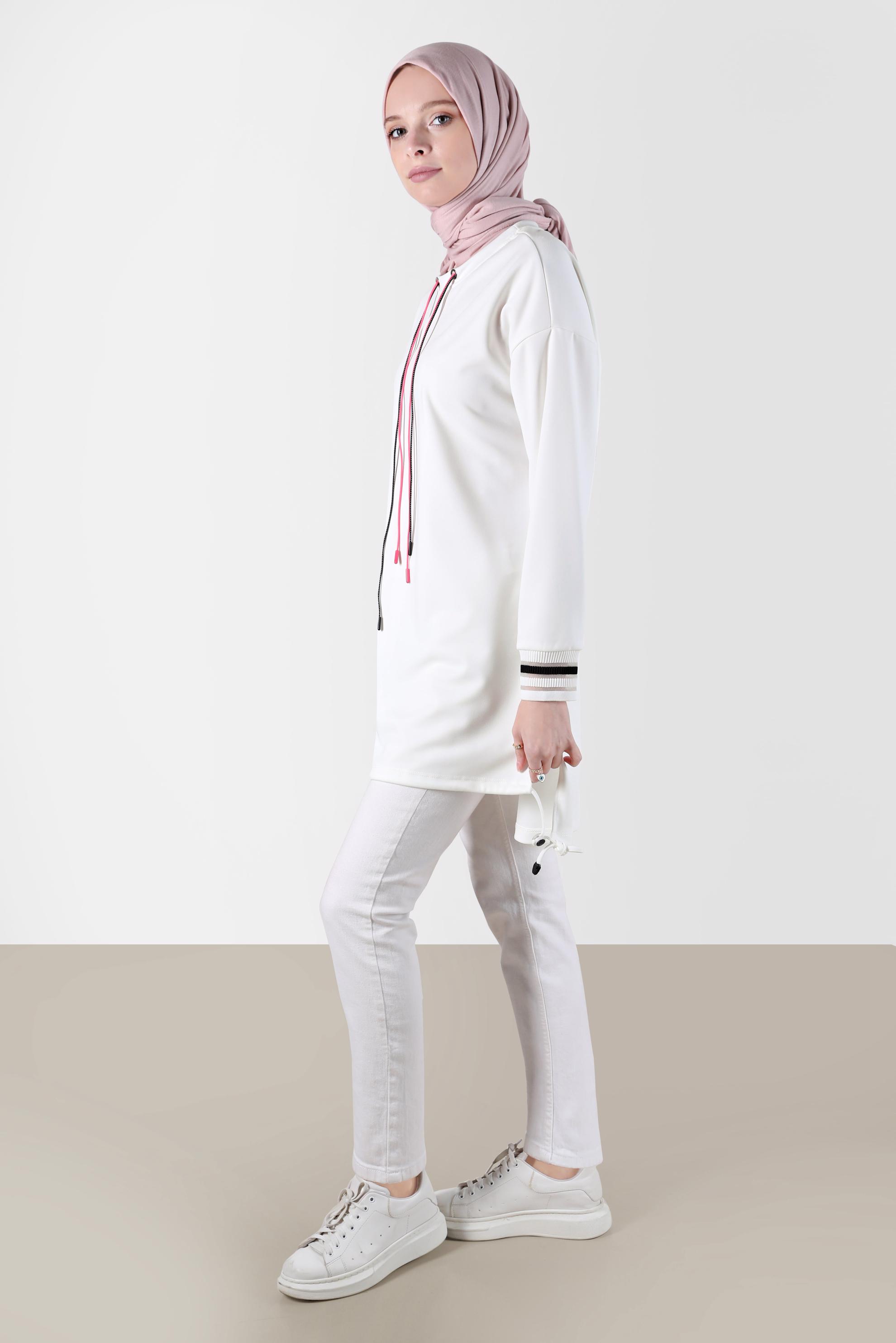 Tesettür giyim BEYAZ BAĞCIK DETAYLI EŞOFMAN TUNİK 42572 