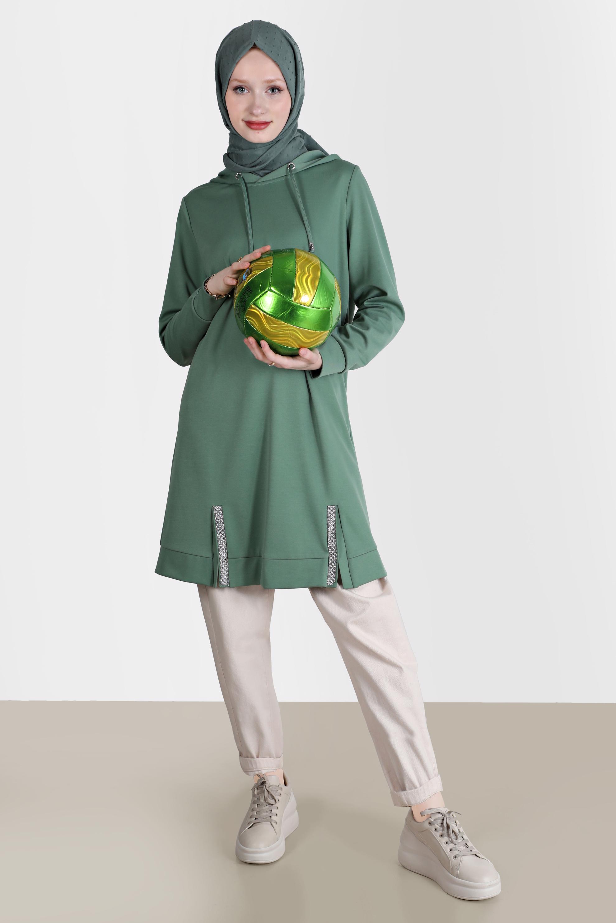 Tesettür giyim YEŞİL TAŞ DETAYLI KAPÜŞONLU EŞOFMAN TUNİK 42574 