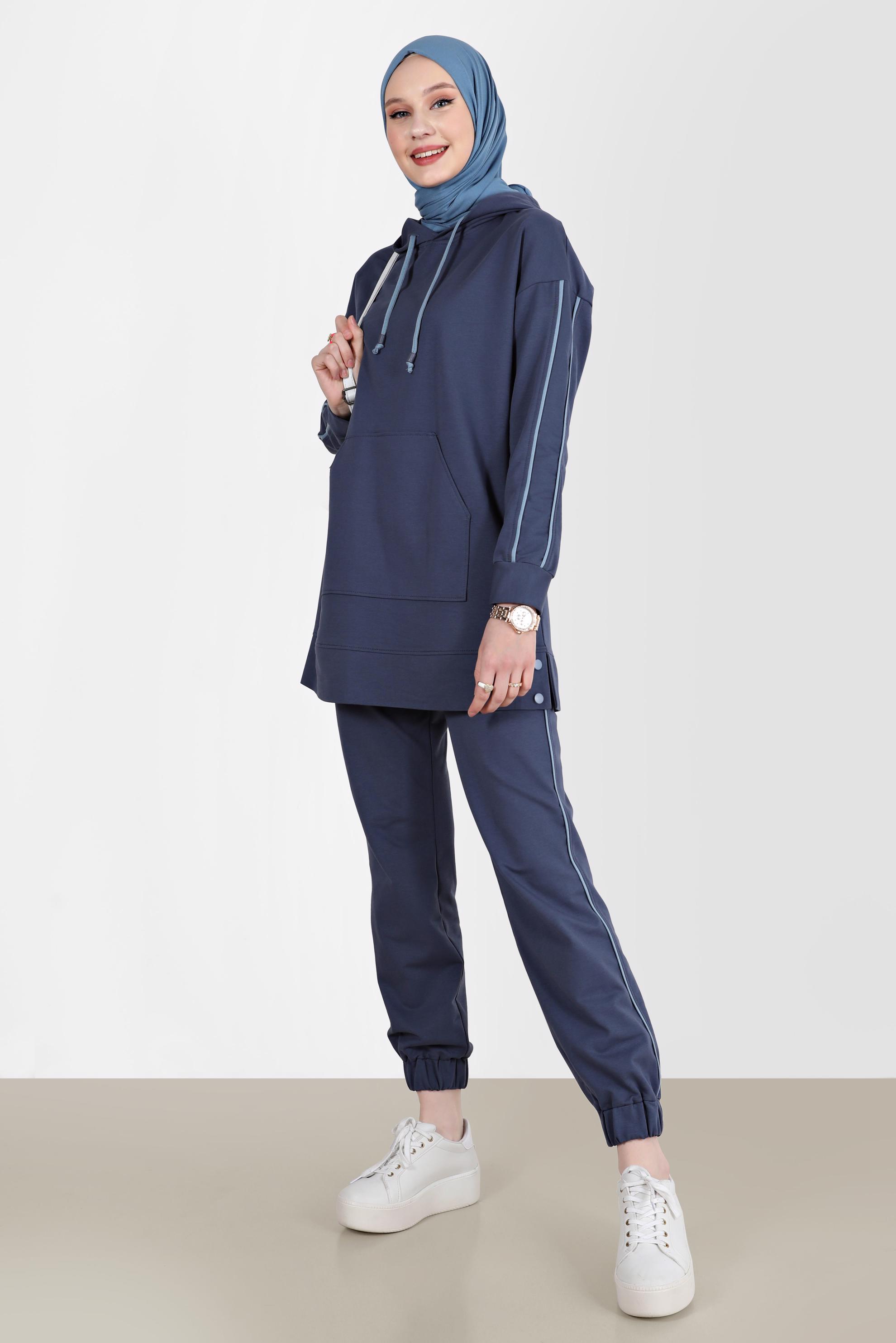 Vêtements hijab BLEU MARINE ENSEMBLE SURVÊTEMENT 2 PIÈCES À CAPUCHE RAYÉ AVEC PANTALON 42594