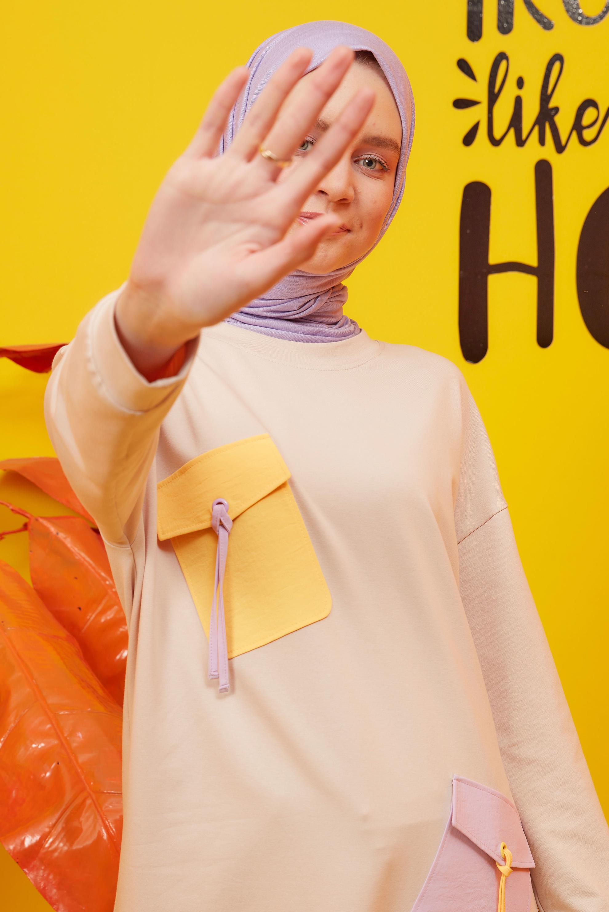 Tesettür giyim BEJ BAĞCIKLI CEP DETAYLI EŞOFMAN TUNİK 42596 