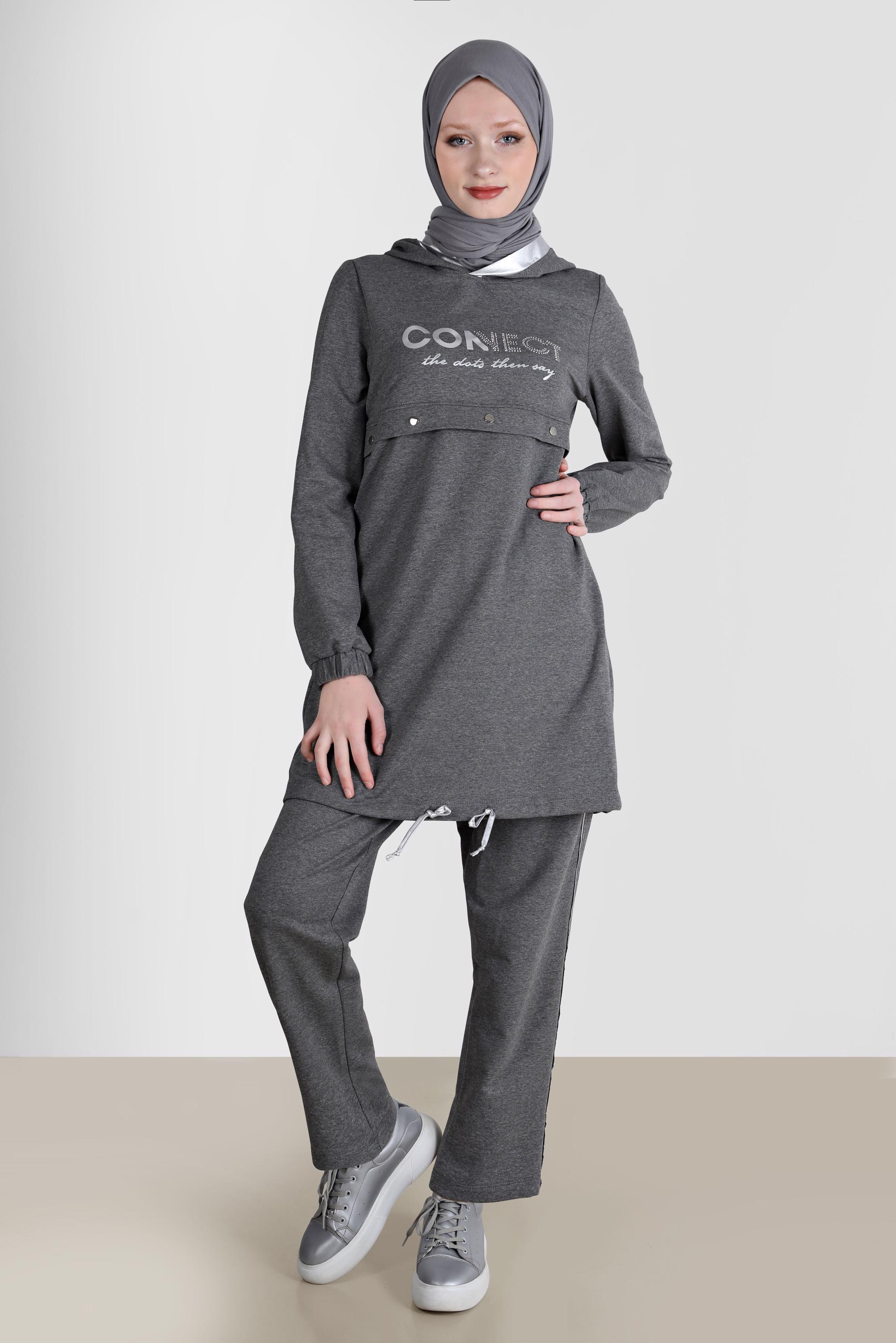 Tesettür giyim GRİ YAZI BASKILI KAPÜŞONLU İKİLİ PANT. EŞOFMAN TAKIMI 42654