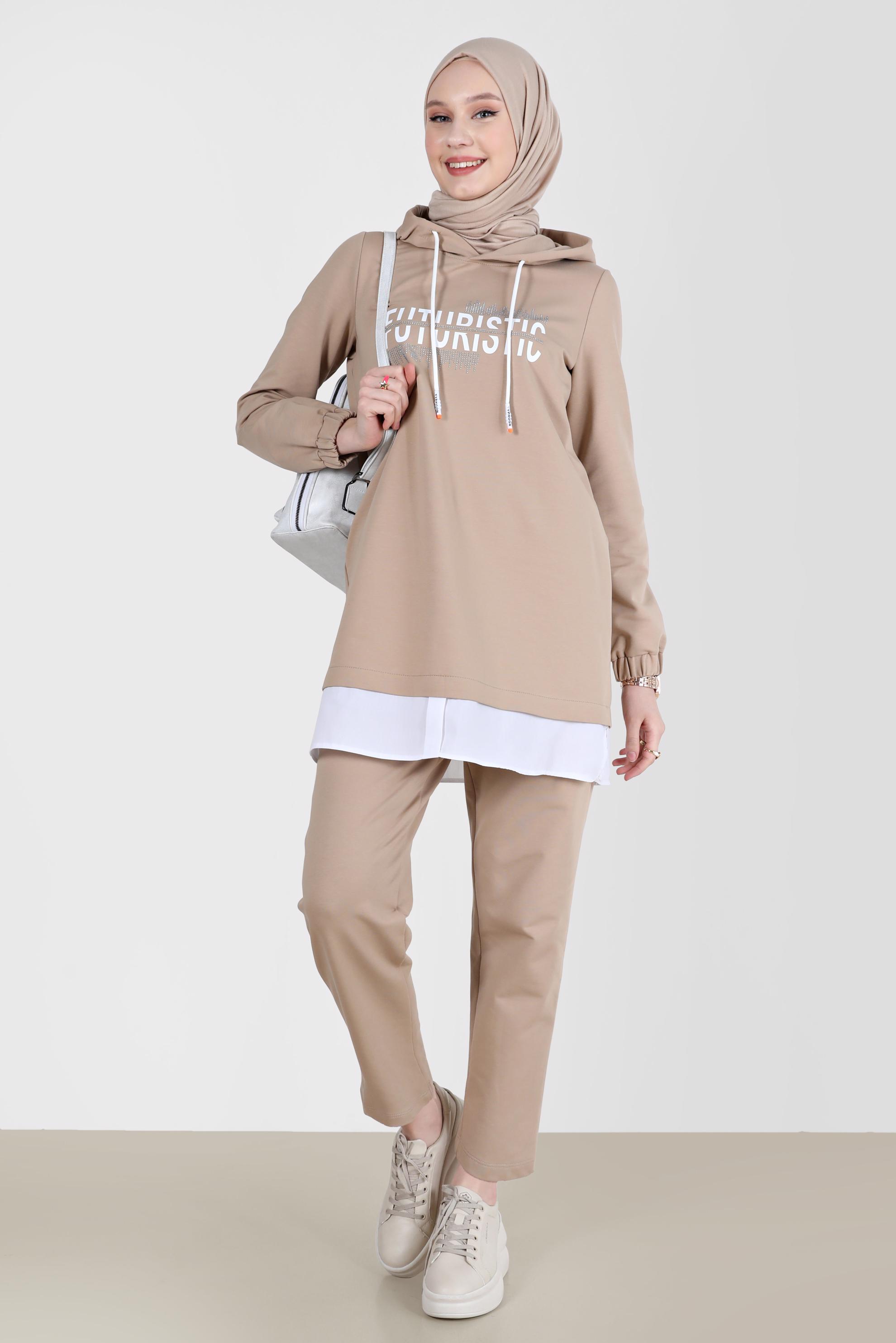 Vêtements hijab BEIGE ENSEMBLE DE SURVÊTEMENT 2 PIÈCES À SLOGAN 42655