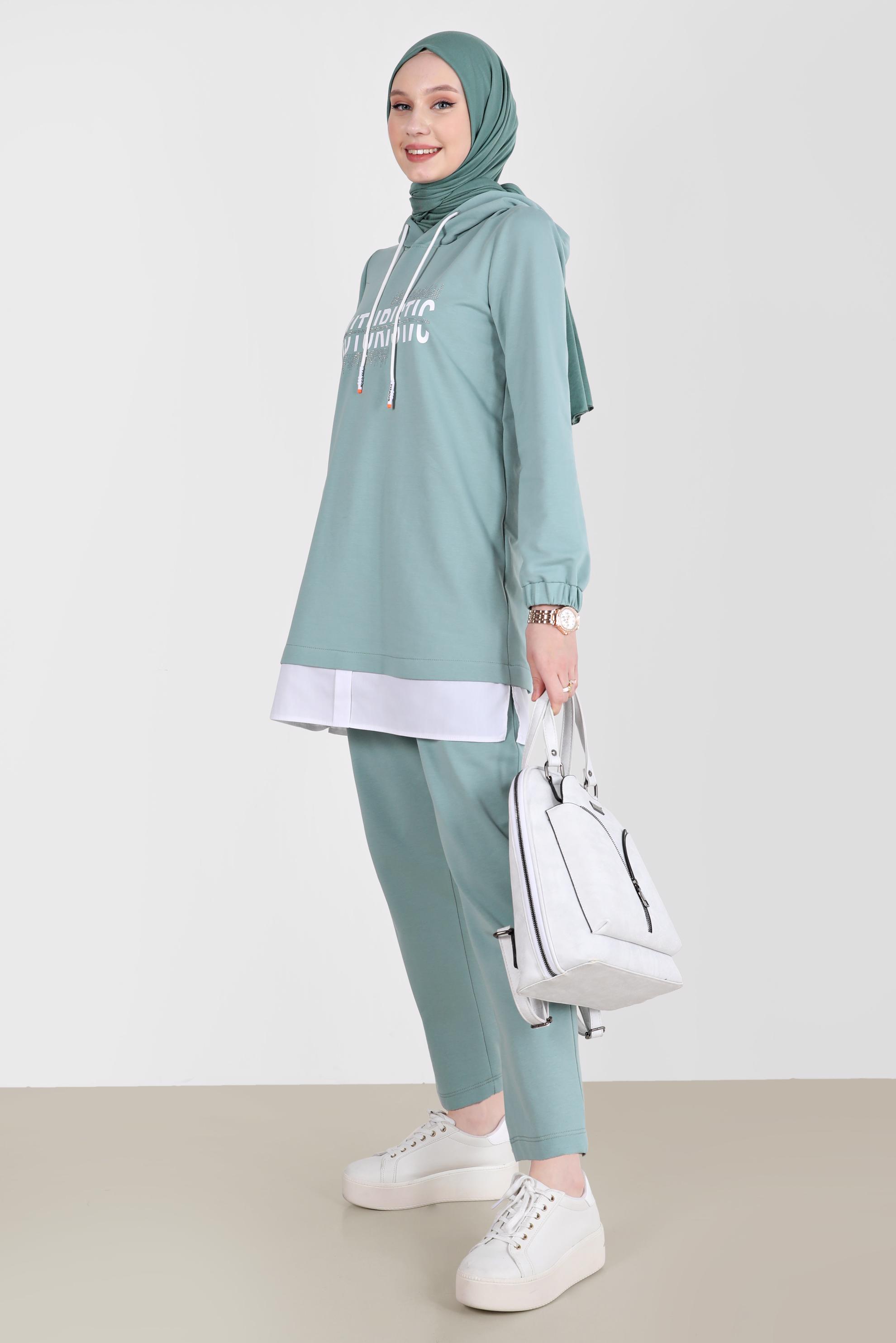 Vêtements hijab BLEU ENSEMBLE DE SURVÊTEMENT 2 PIÈCES À SLOGAN 42655