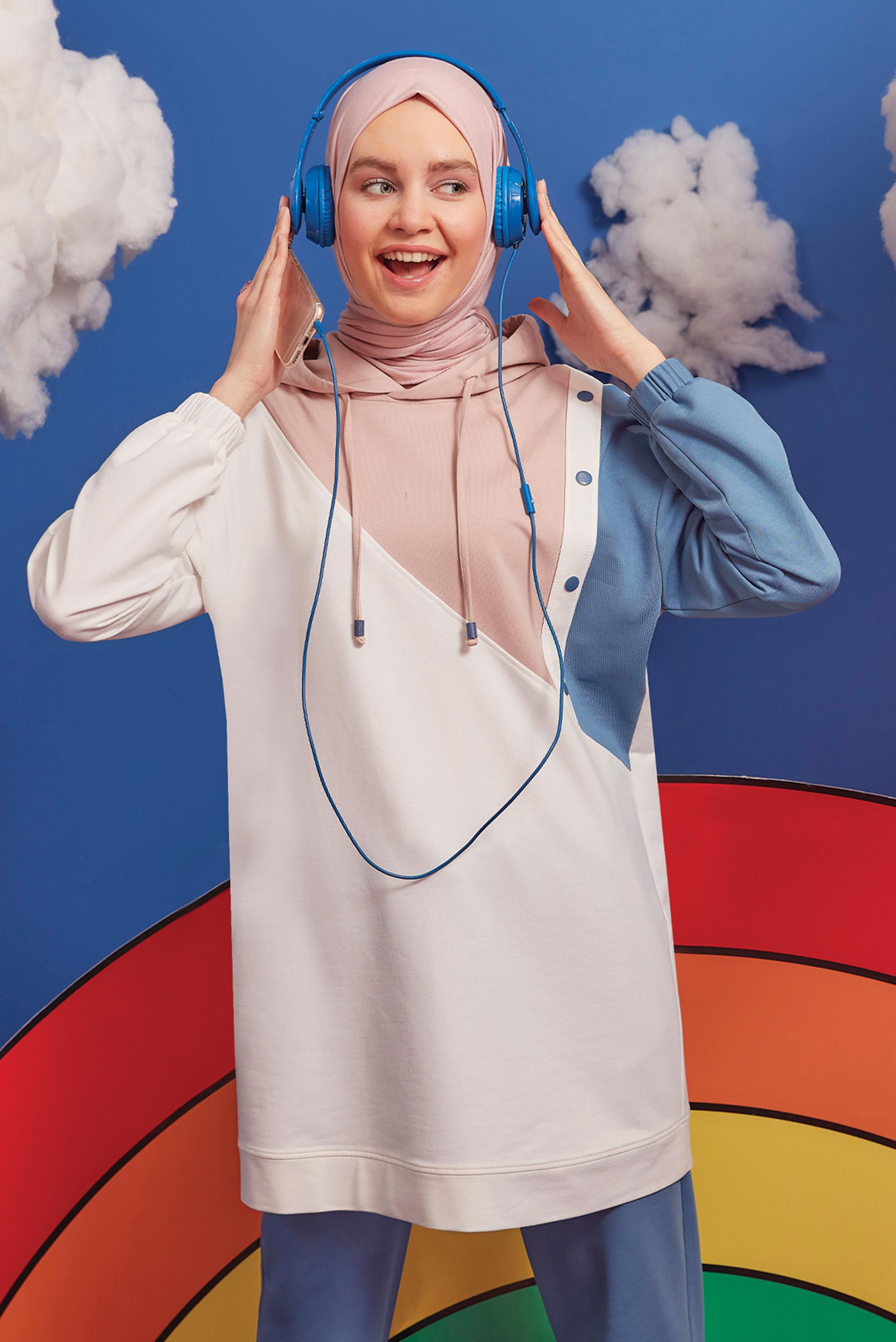 Tesettür giyim MAVİ ÇOK RENKLİ KAPÜŞONLU İKİLİ PANT. EŞOFMAN TAKIMI 42656 