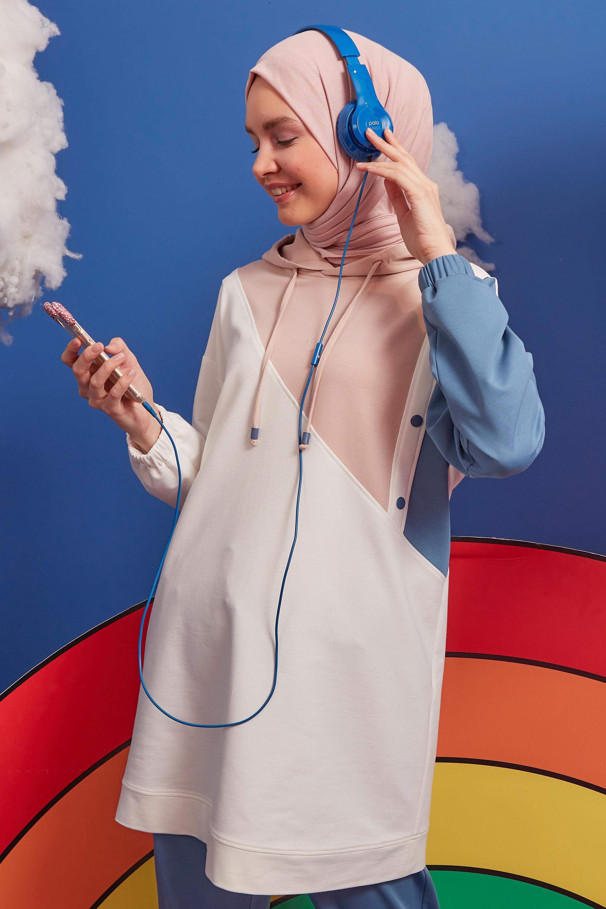 Tesettür giyim MAVİ ÇOK RENKLİ KAPÜŞONLU İKİLİ PANT. EŞOFMAN TAKIMI 42656 