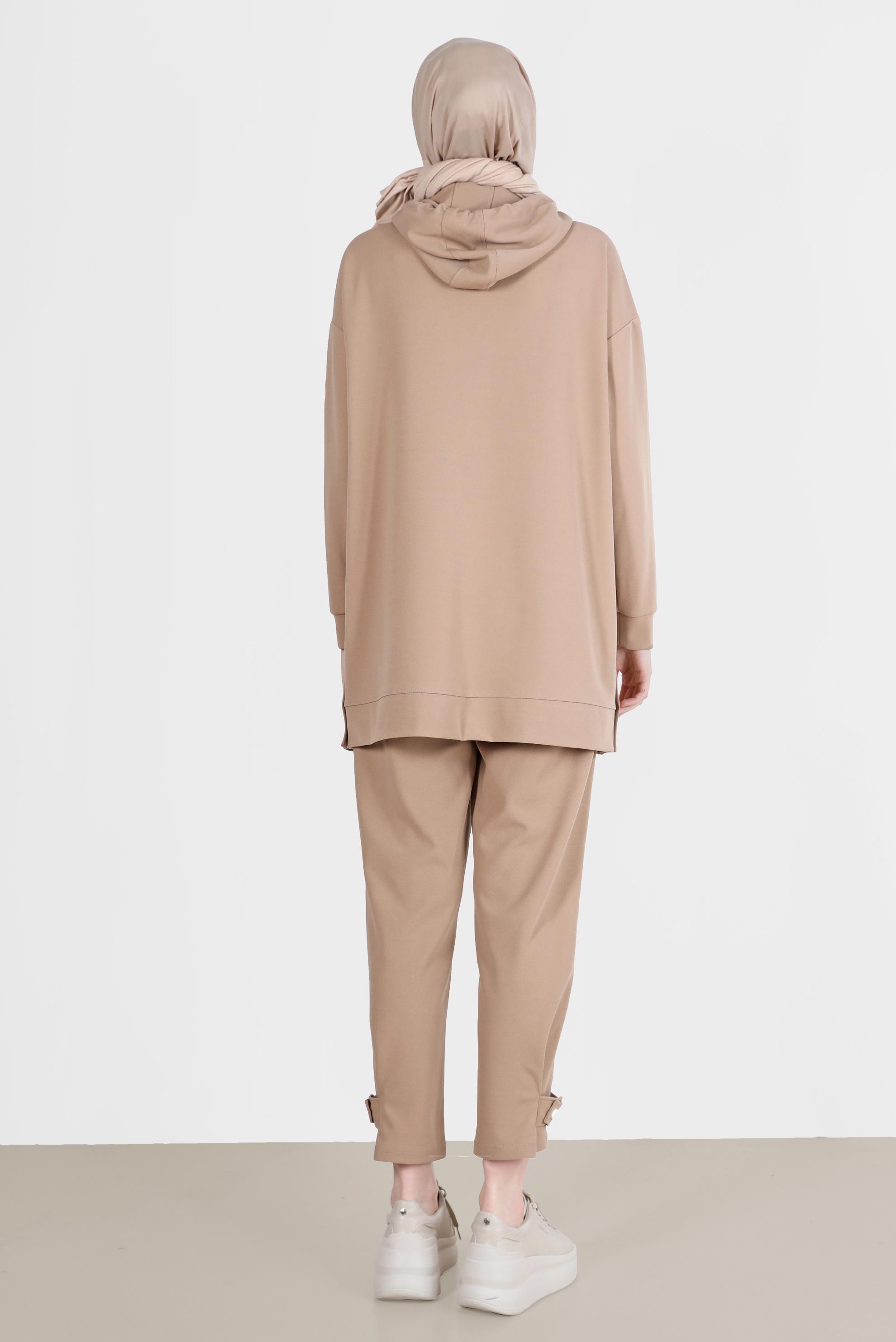 Tesettür giyim BEJ ÇITÇIT DETAYLI KAPÜŞONLU İKİLİ PANT. EŞOFMAN TAKIMI 42676 
