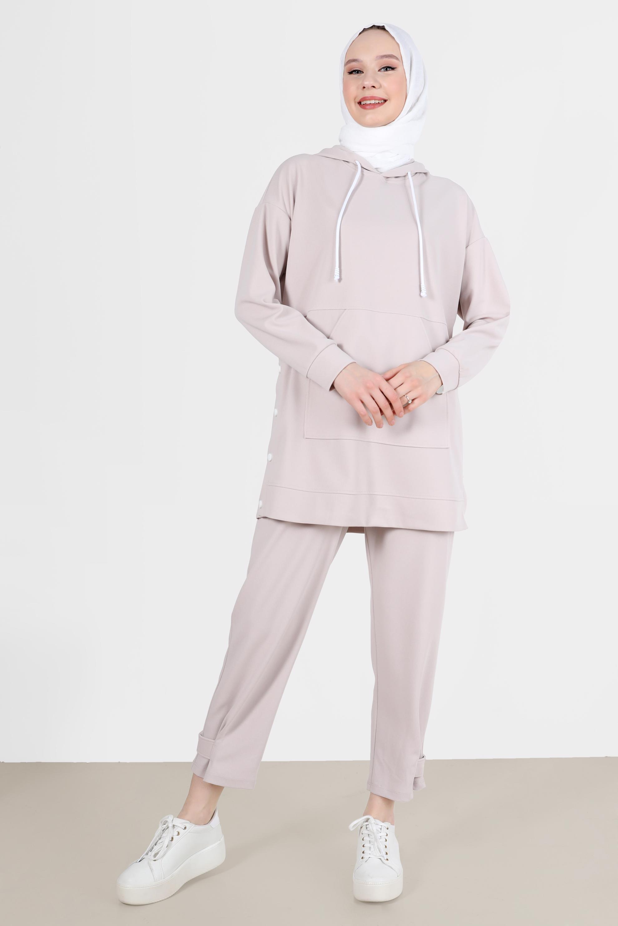 Tesettür giyim BEJ ÇITÇIT DETAYLI KAPÜŞONLU İKİLİ PANT. EŞOFMAN TAKIMI 42676 