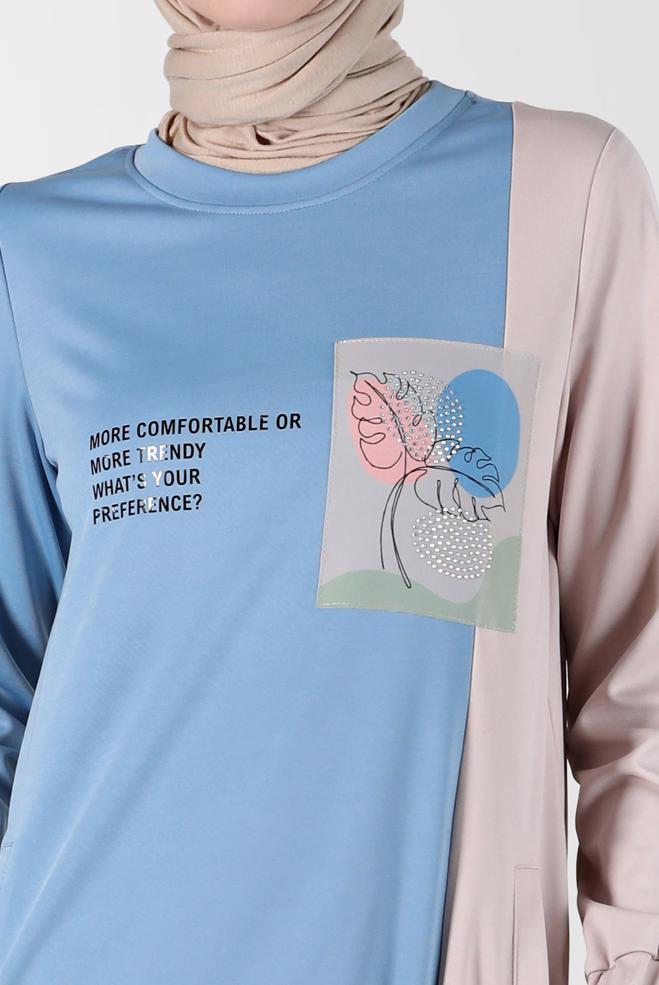 Tesettür giyim MAVİ YAZI DETAYLI İKİ RENKLİ EŞOFMAN ELBİSE 42679  - ALVİNA