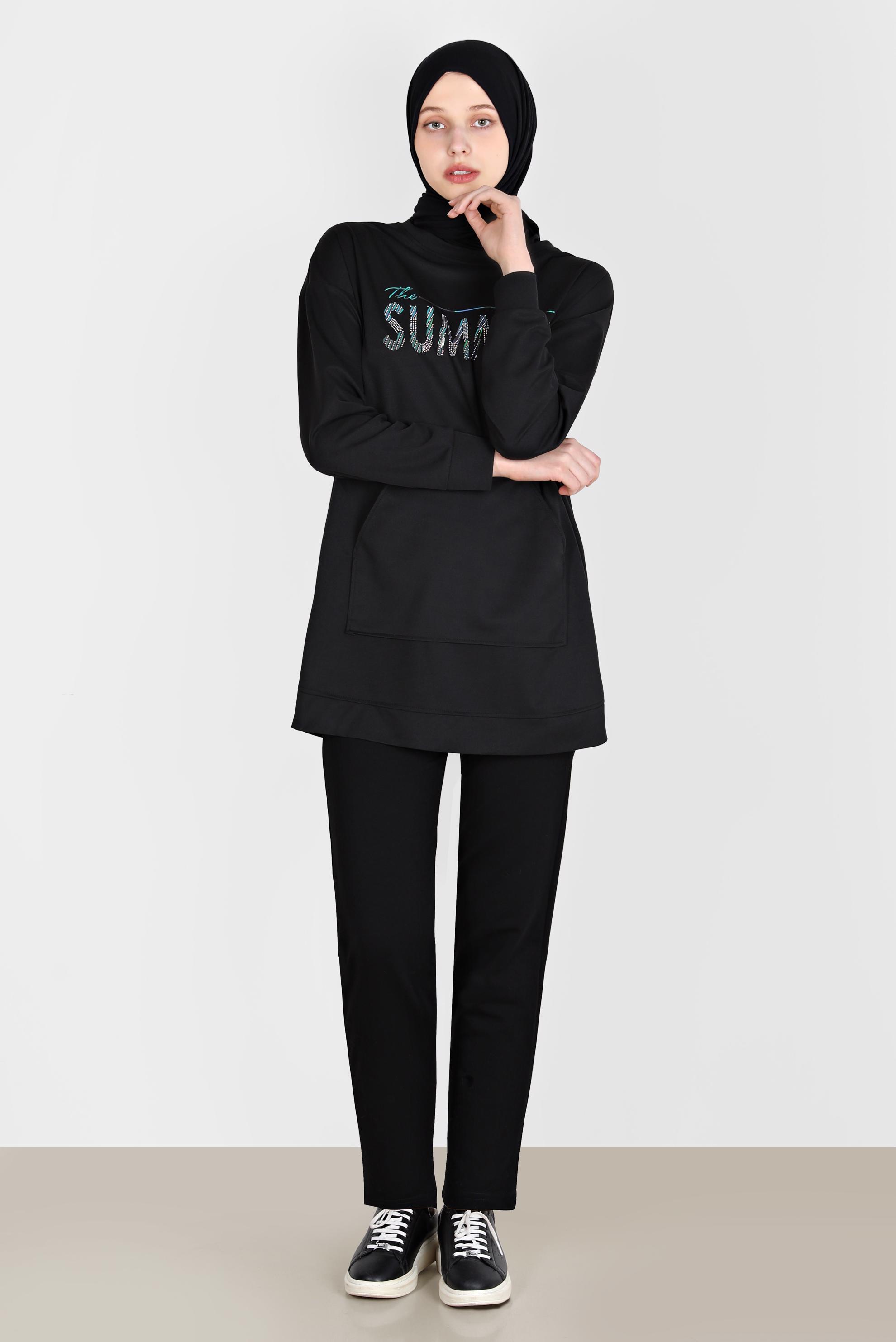 Tesettür giyim SİYAH YAZI BASKILI EŞOFMAN TUNİK 42740 