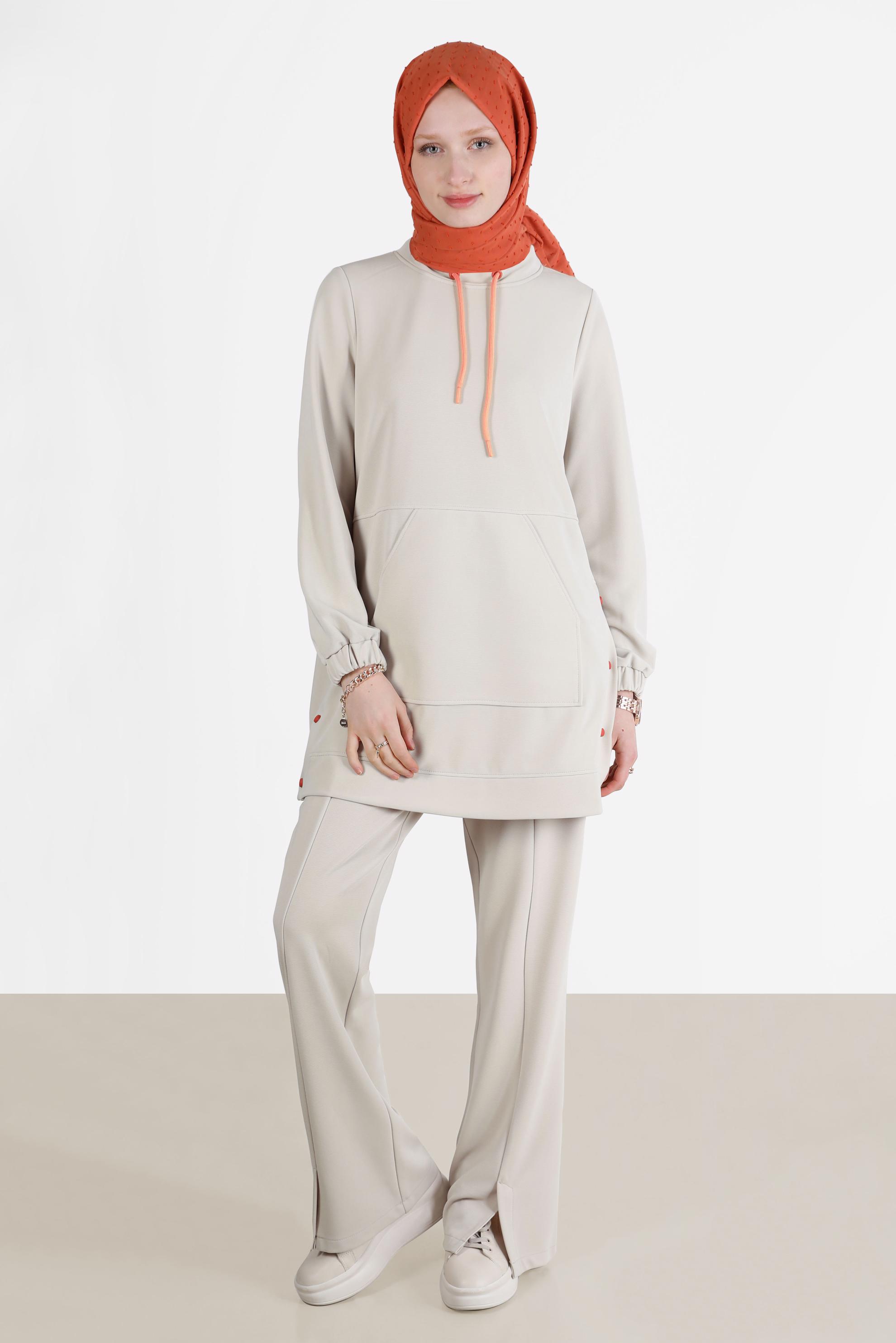 Tesettür giyim BEJ ÇITÇIT DETAYLI CEPLİ EŞOFMAN TUNİK 42743 